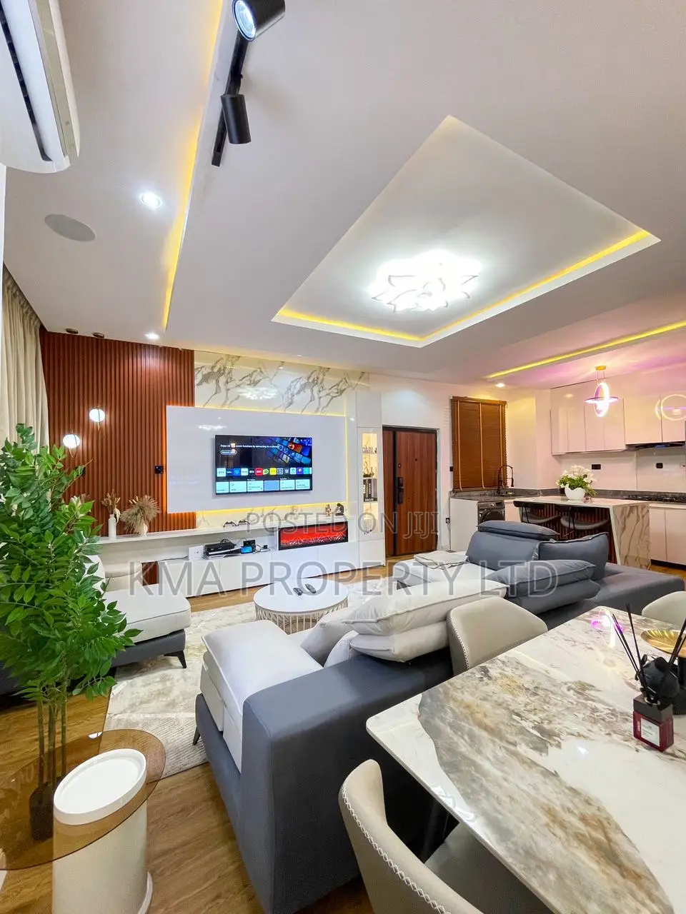 Luxurious 1/2 Bedroom Apartment With Ps5 Pool and Outdoor Snooker in Ikate