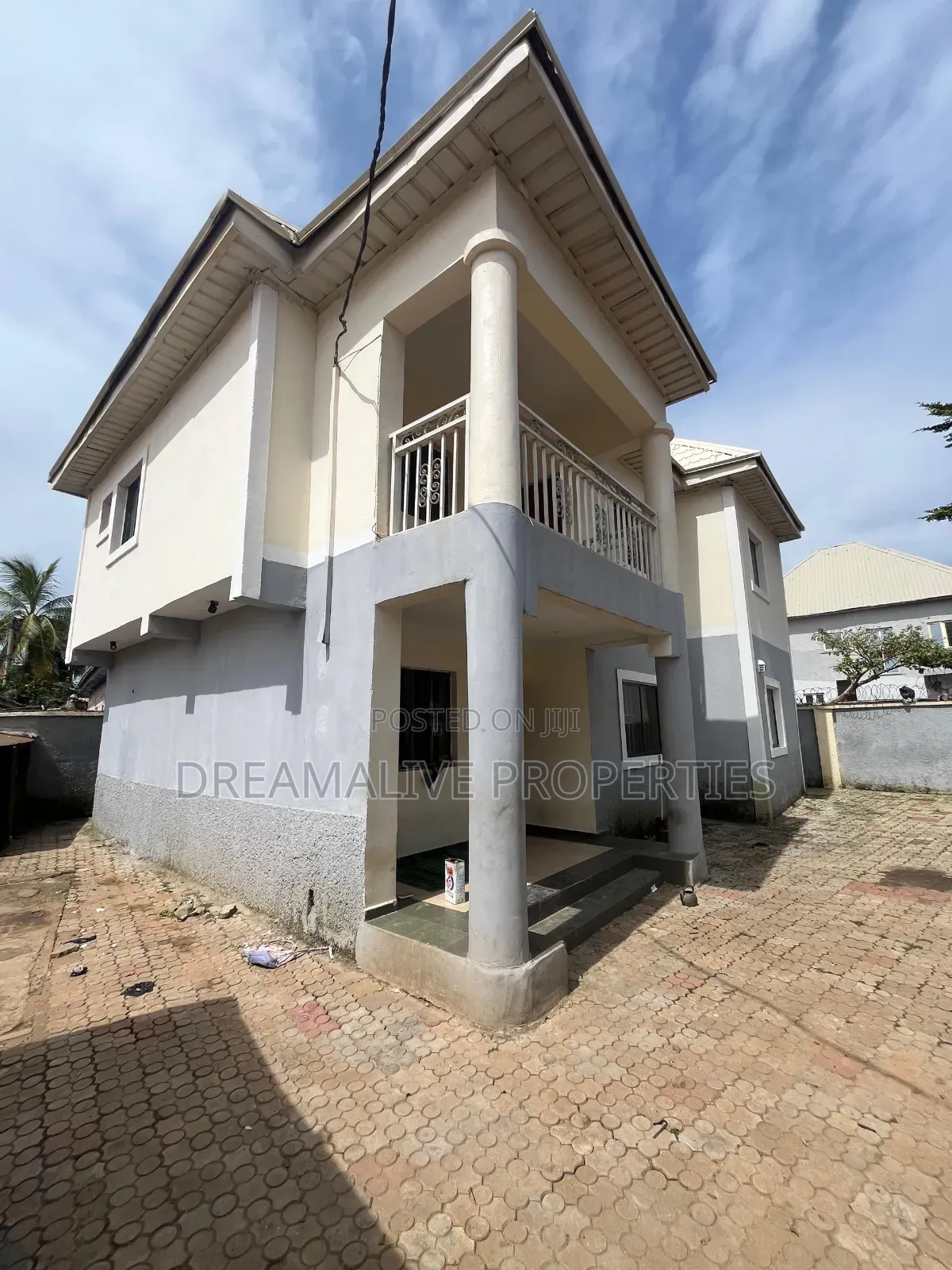 2bdrm Block of Flats in Estate, Dawaki for sale in Dawaki