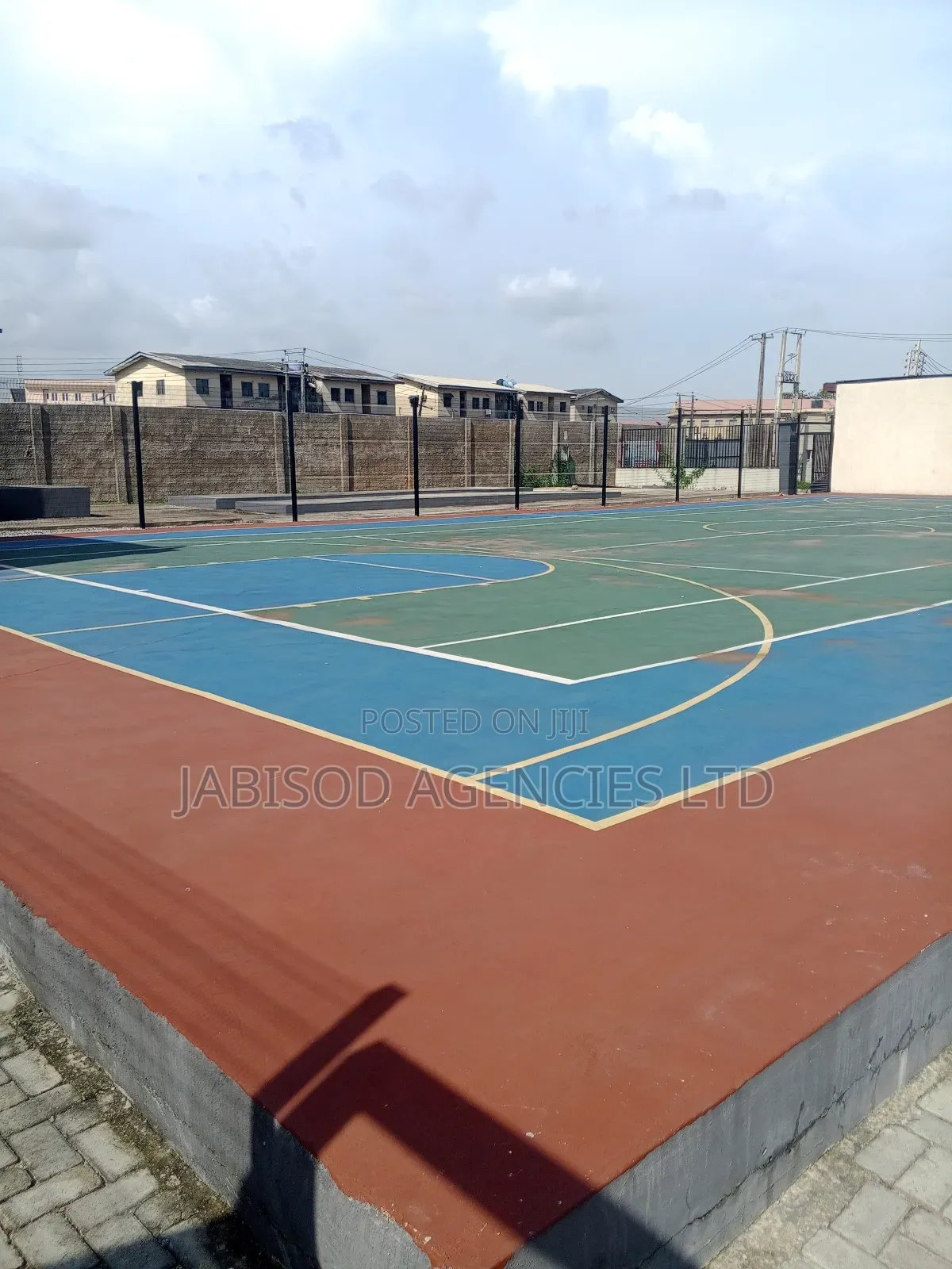 3bdrm Block of Flats in Greater Lagos County, Ogunlana for sale in Ogunlana