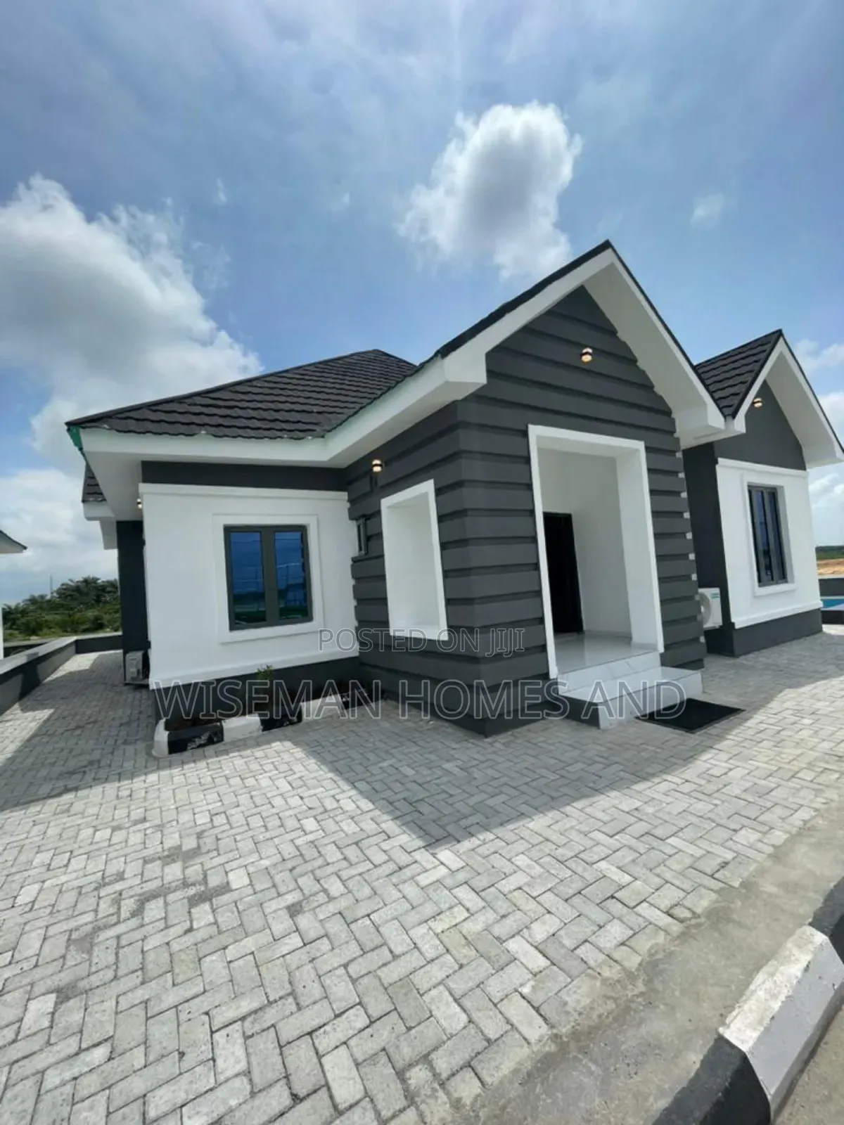 4bdrm Bungalow in Ibeju Lekki, Elerangbe for sale in Elerangbe