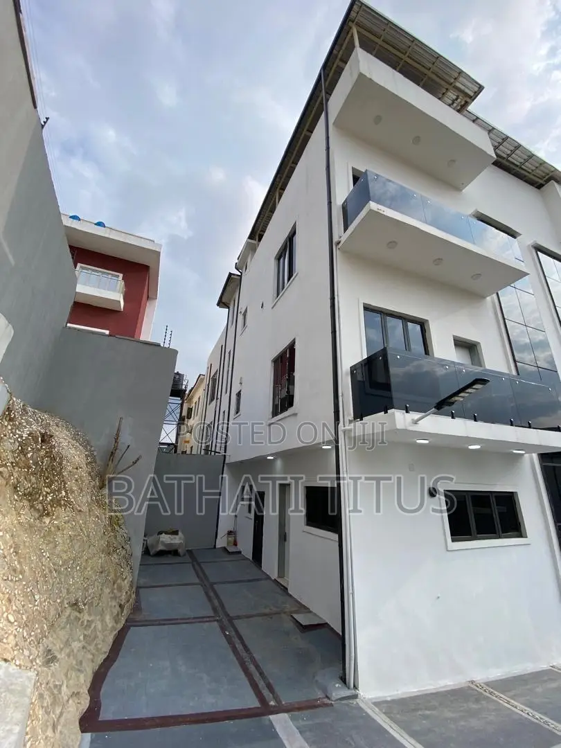 4bdrm Duplex in Qwp Residence, Guzape District for sale in Guzape District