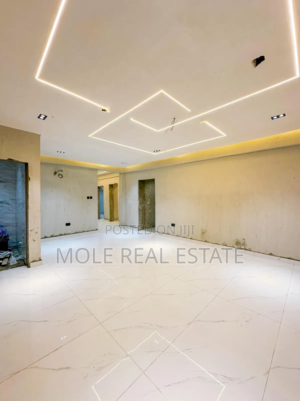 Furnished 3bdrm Block of Flats in Akoka Yaba Lagos for sale in Akoka