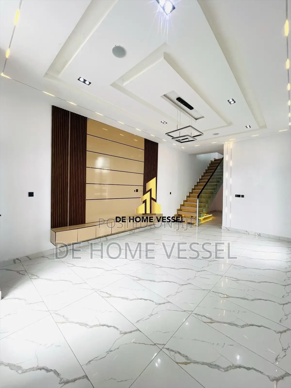 4bdrm Duplex in Ikota for sale in Ikota