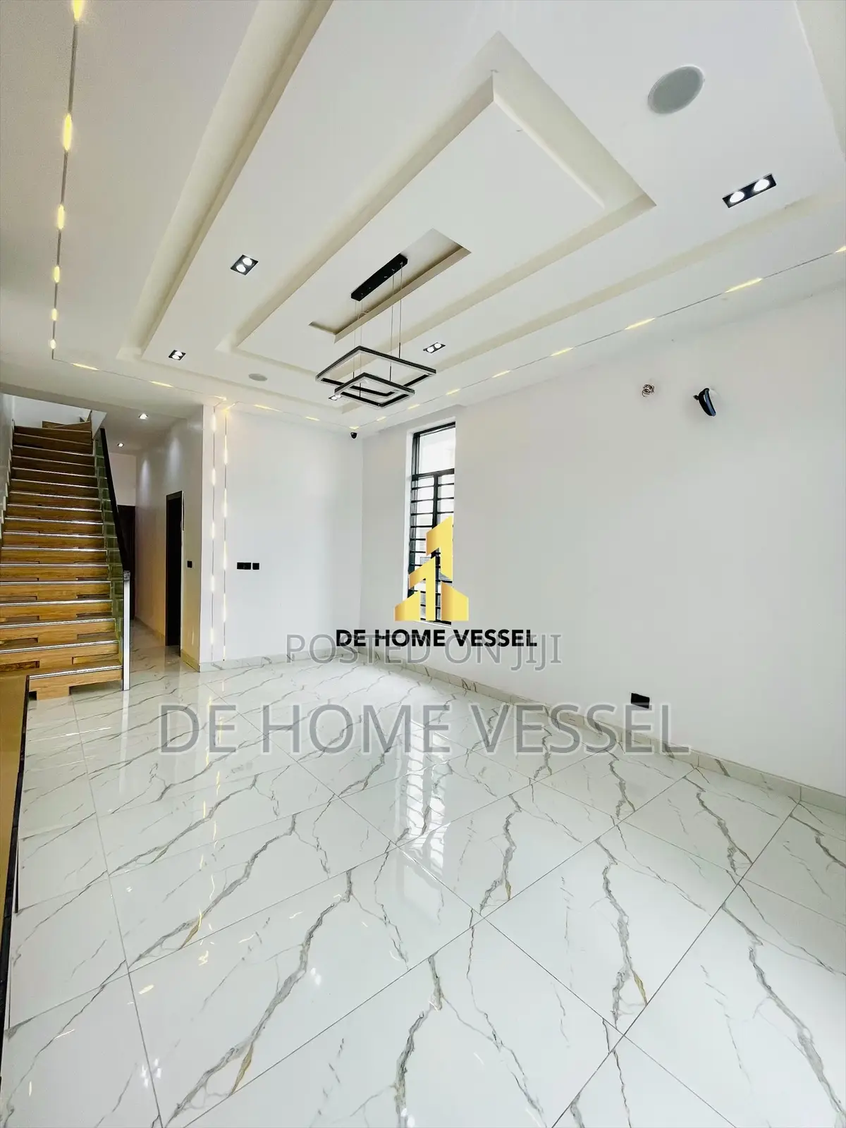 4bdrm Duplex in Ikota for sale in Ikota