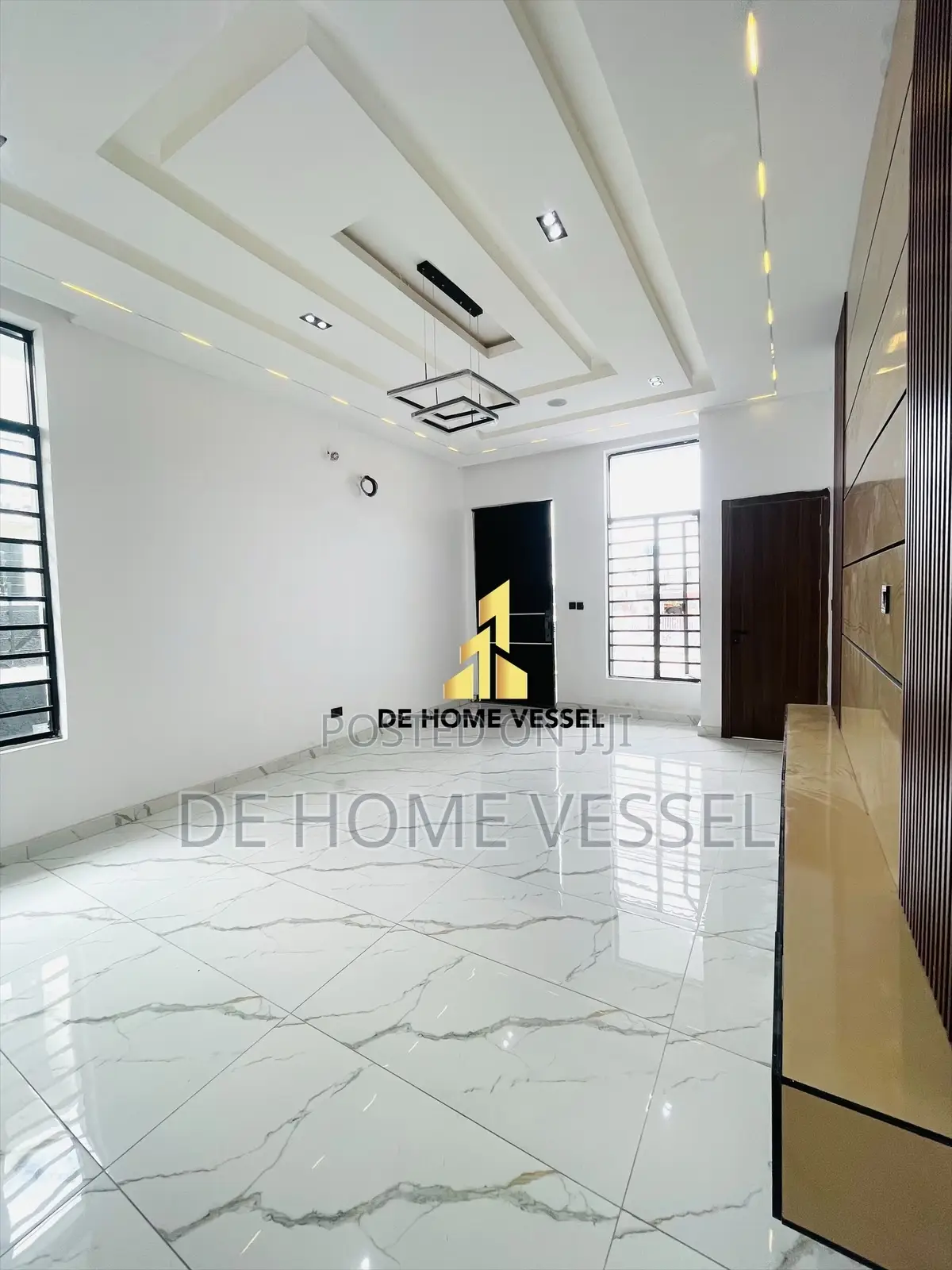 4bdrm Duplex in Ikota for sale in Ikota