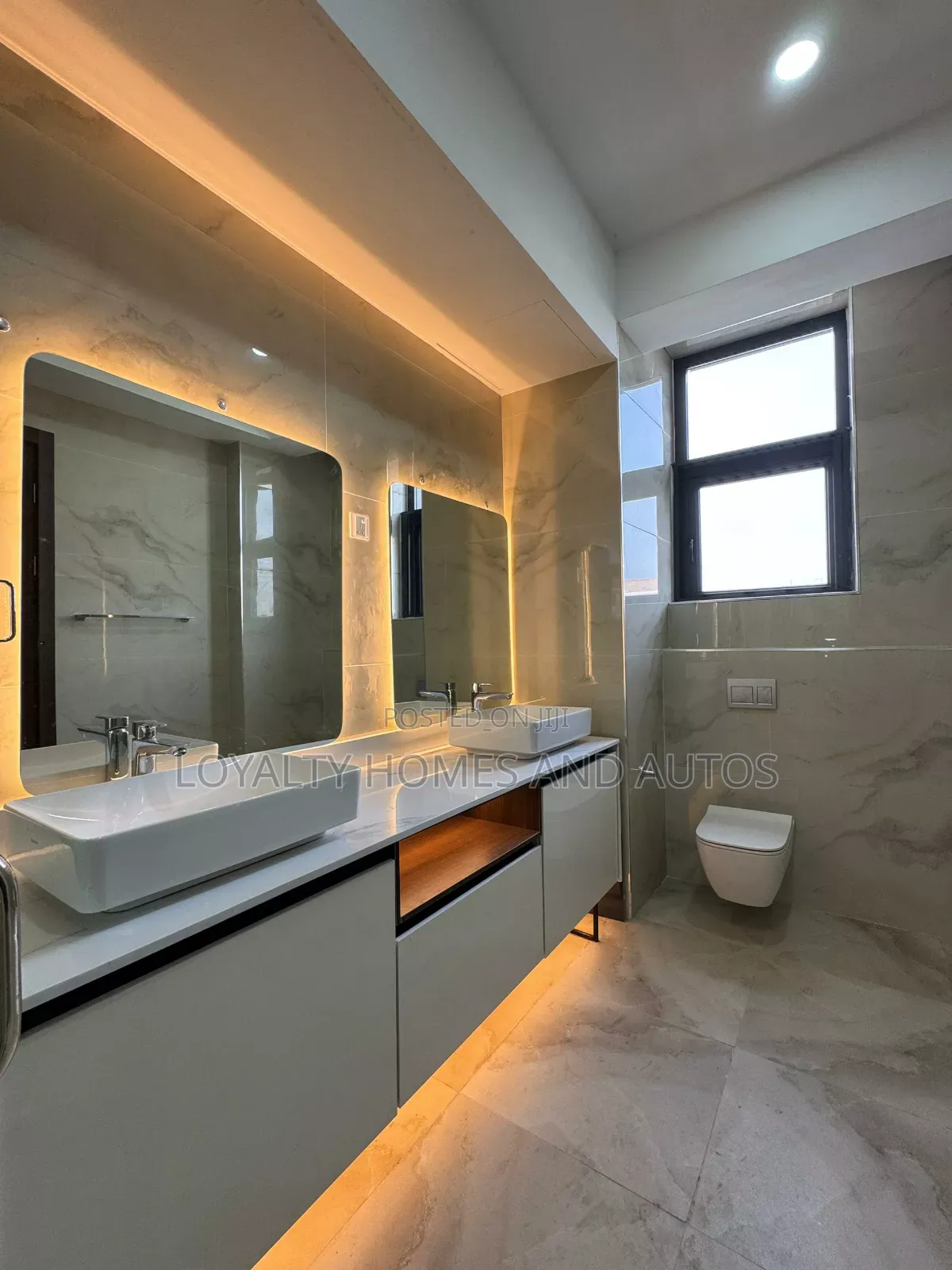 Furnished 3bdrm Apartment in Lekki Phase 1 for sale in Lekki Phase 1