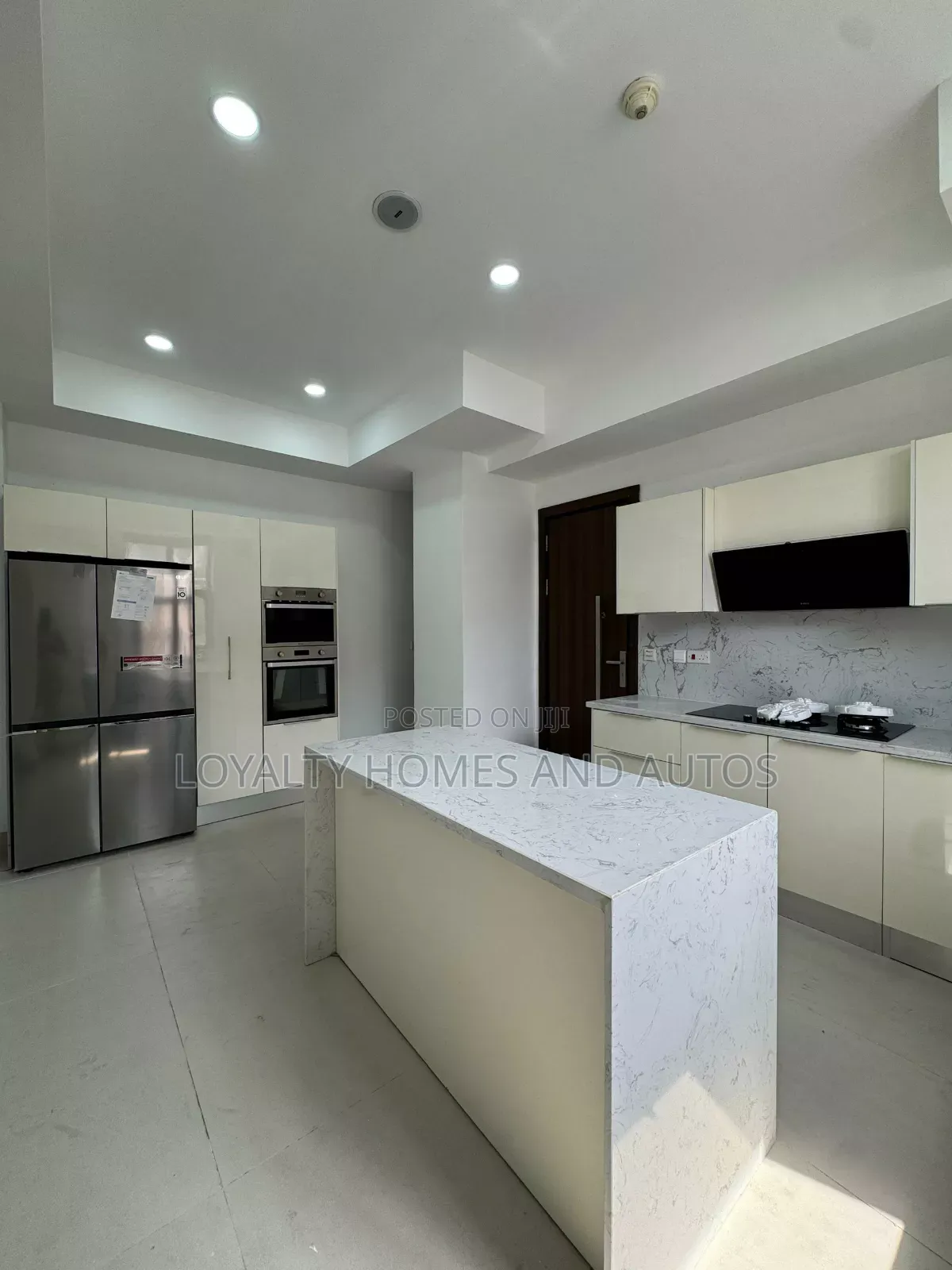 Furnished 3bdrm Apartment in Lekki Phase 1 for sale in Lekki Phase 1