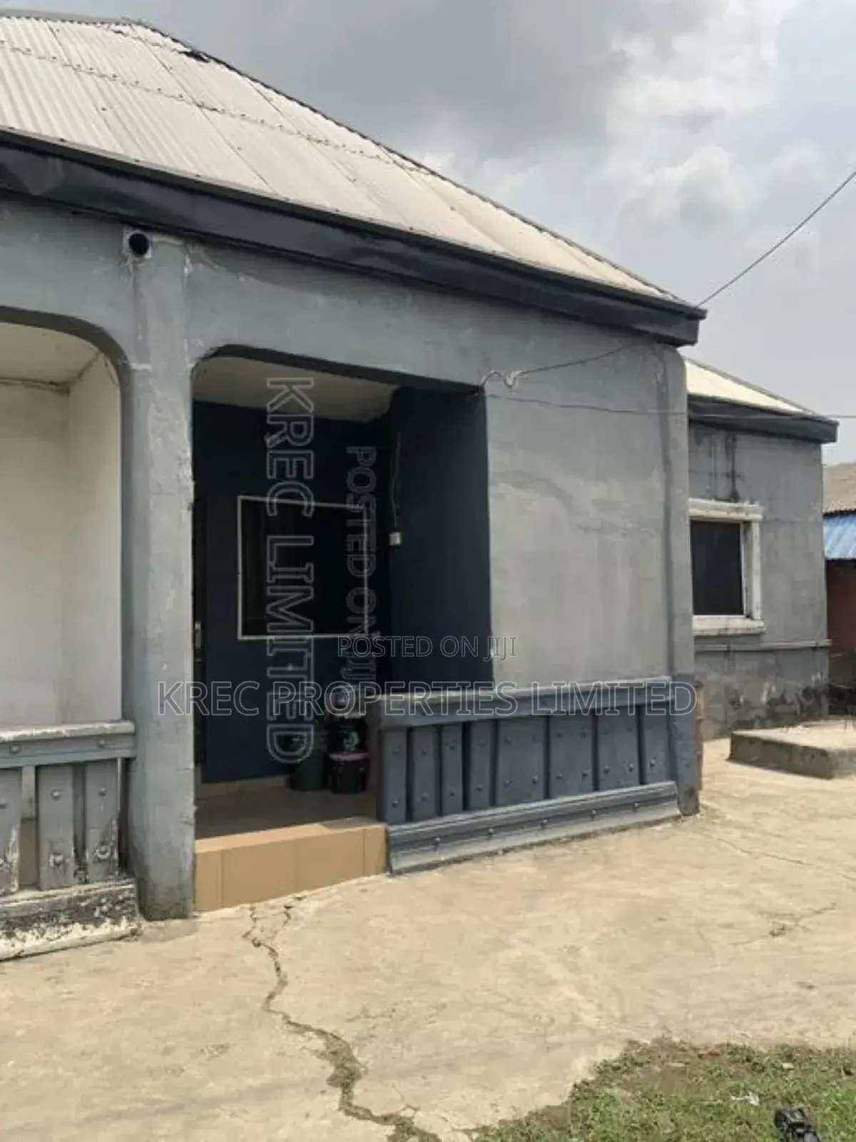 20bdrm Block of Flats in Agip Estate Phc, Port-Harcourt for sale in Port-Harcourt