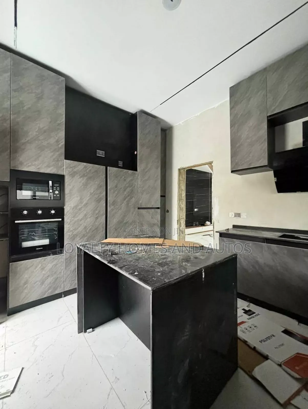 Furnished 5bdrm Duplex in Lekki Phase 1 for sale in Lekki Phase 1