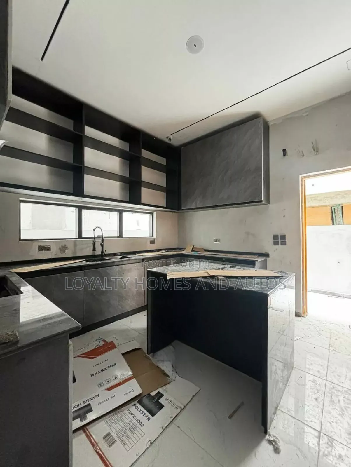 Furnished 5bdrm Duplex in Lekki Phase 1 for sale in Lekki Phase 1
