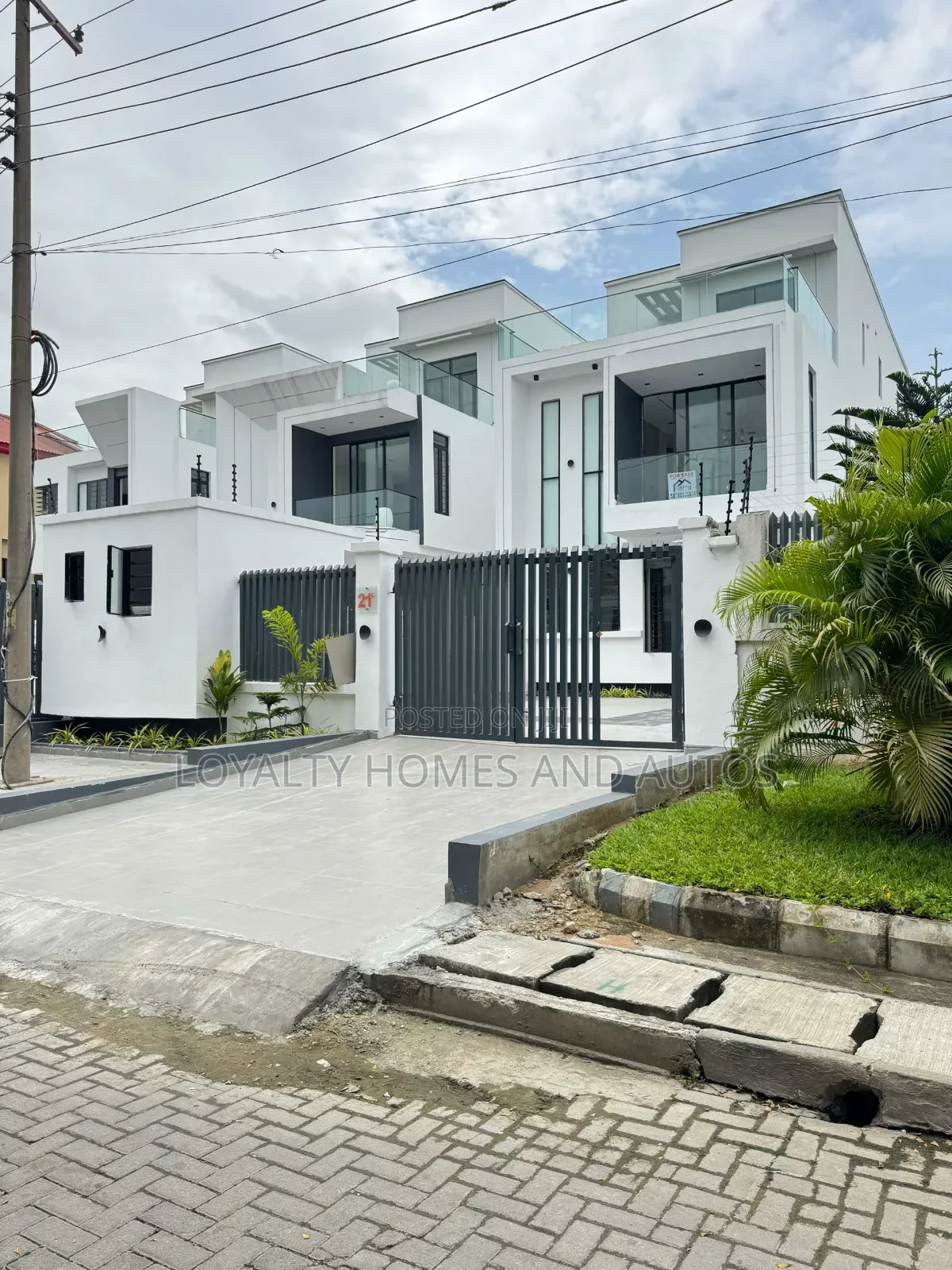 Furnished 5bdrm Duplex in Lekki Phase 1 for sale in Lekki Phase 1