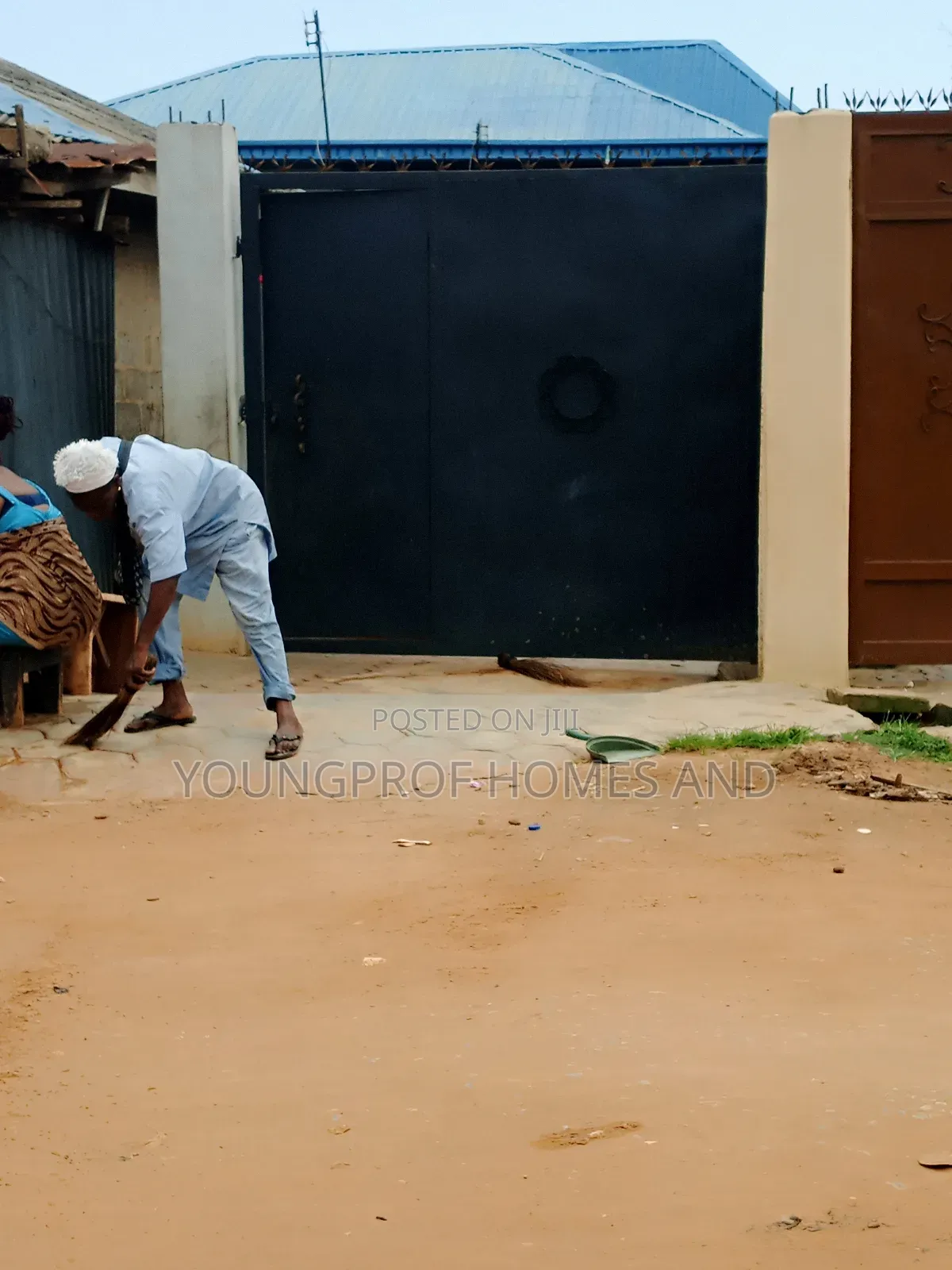Furnished 1bdrm Block of Flats in Ikotun/Igando for sale in Ikotun/Igando