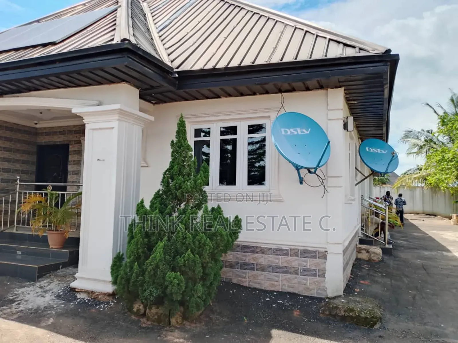 140/150 Land With a 3flat on It at Idokpa,Aduwawa for Sale in Benin City