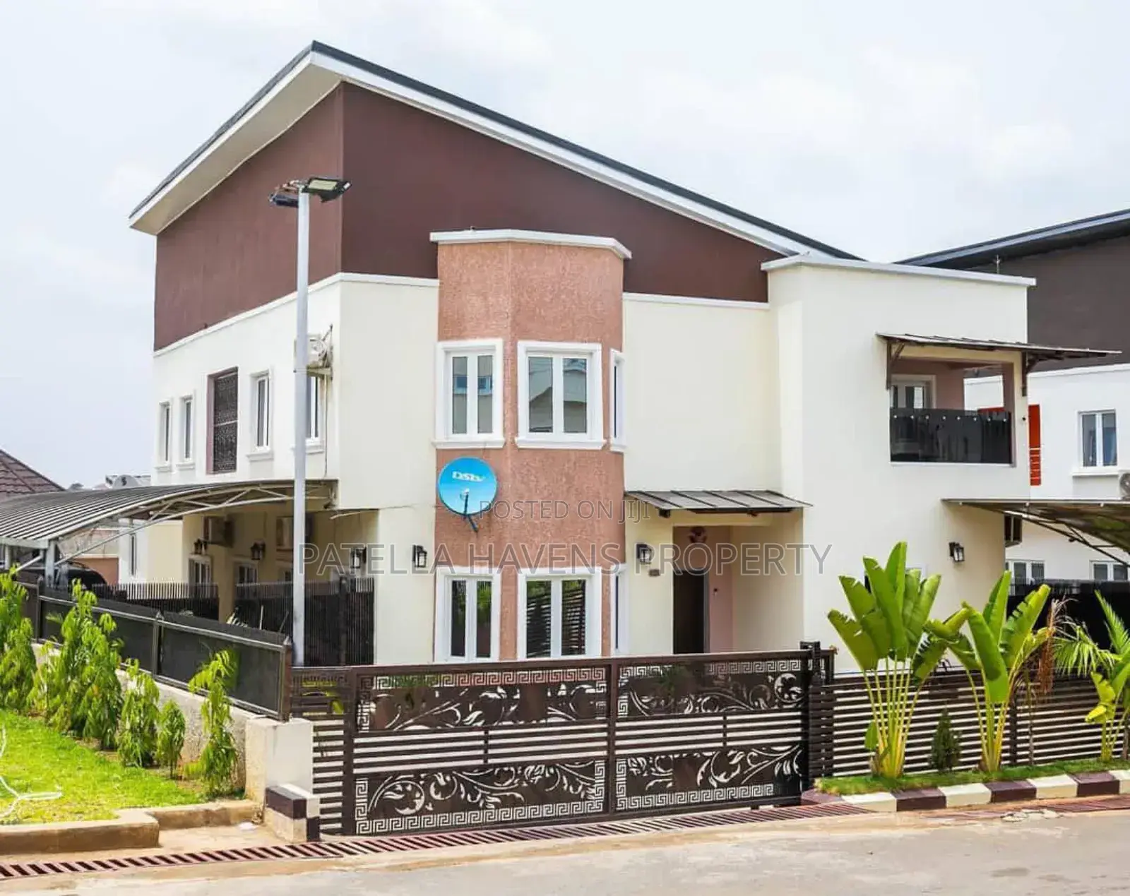Semi Finished 5 Bedroom Duplex,Distress in Life Camp