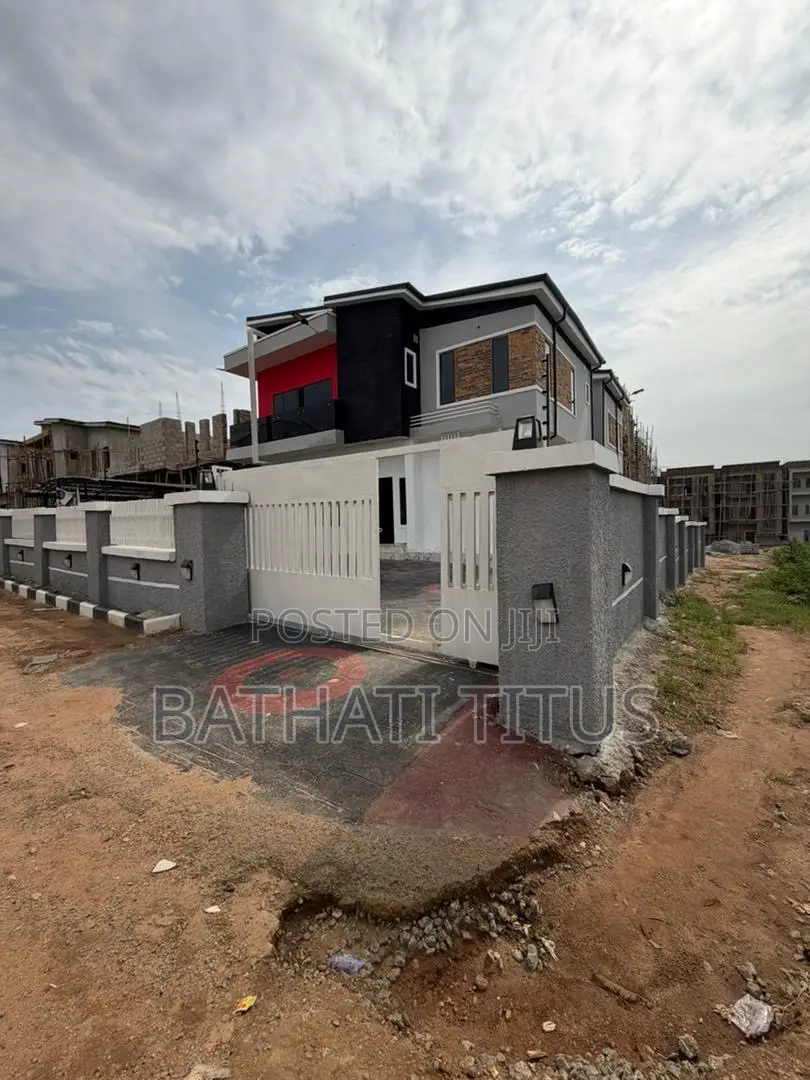 5bdrm Duplex in Gold Court Estate, Wuye for sale in Wuye