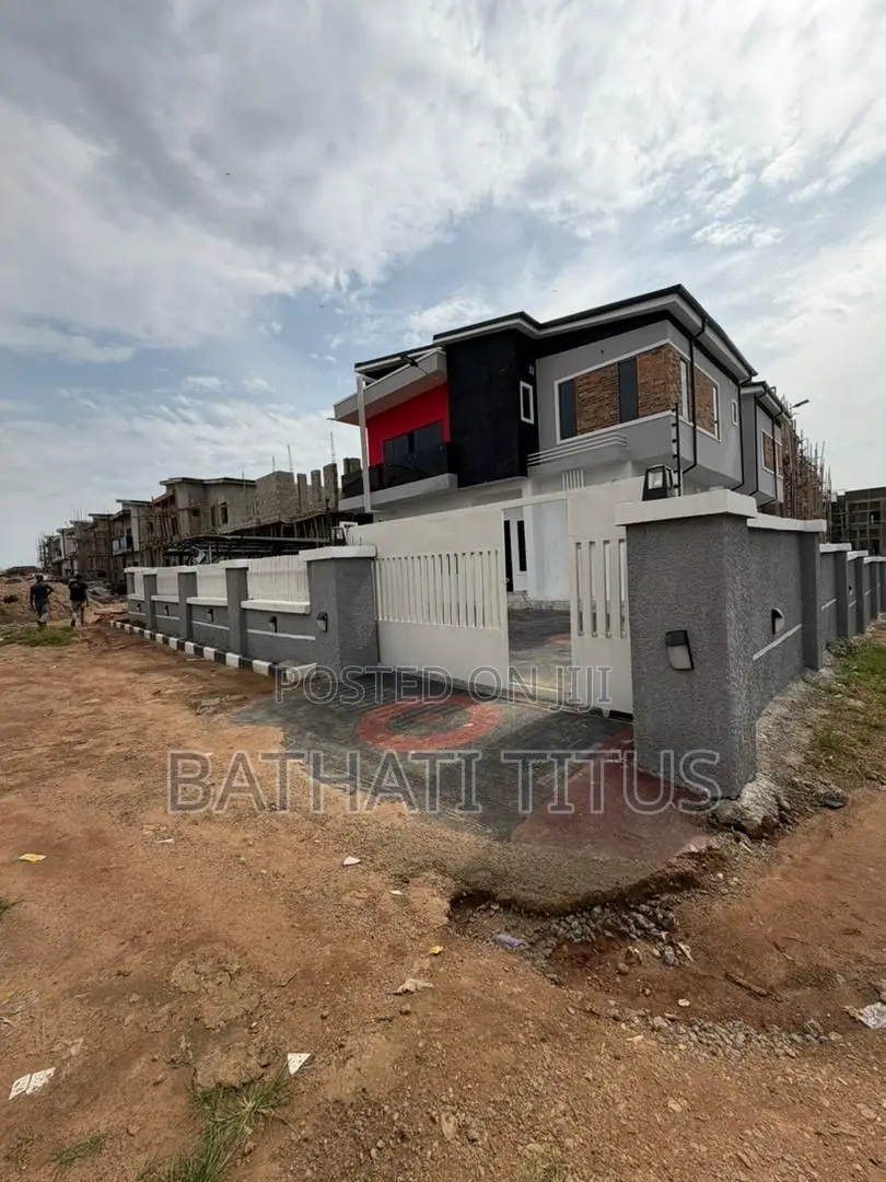 5bdrm Duplex in Gold Court Estate, Wuye for sale in Wuye
