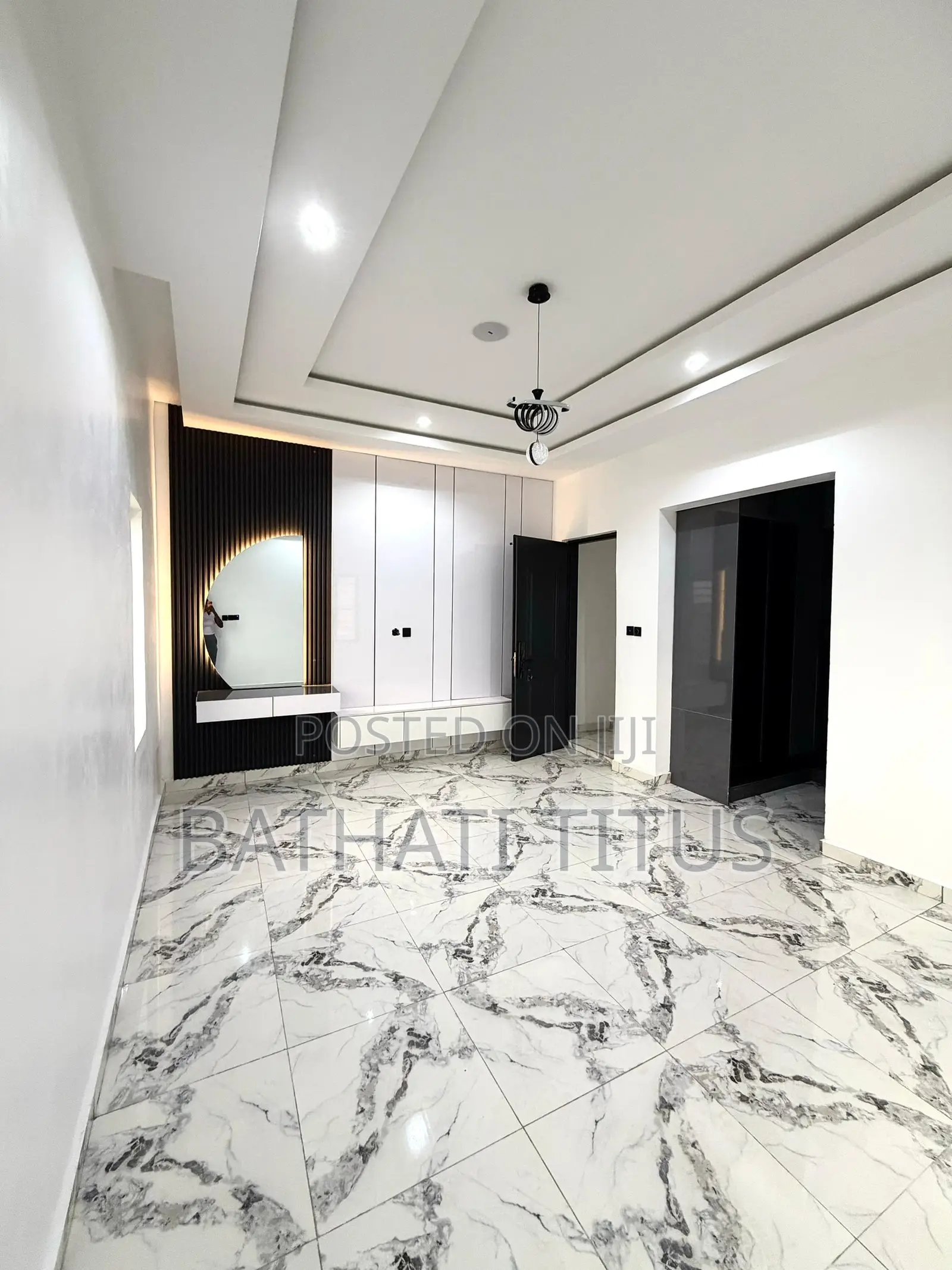 5bdrm Duplex in Gold Court Estate, Wuye for sale in Wuye