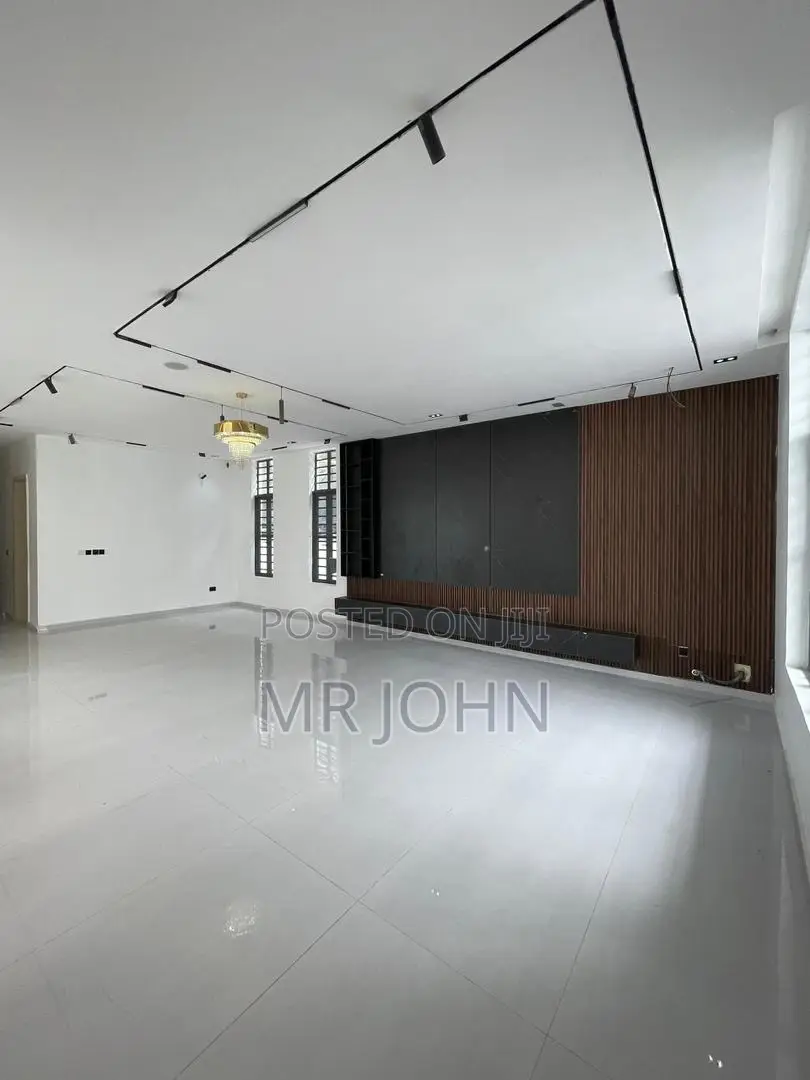 6bdrm Mansion in Chevron Stela Pr, Lekki for sale in Lekki