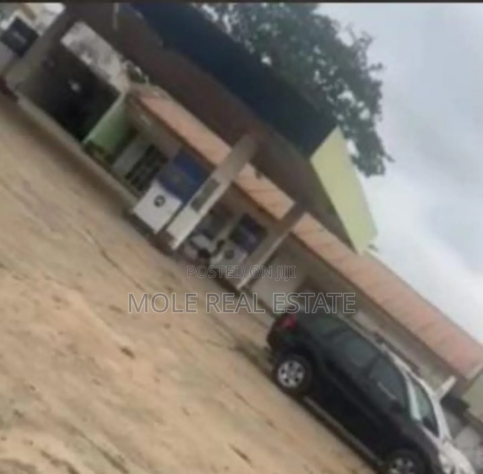 2100sqm Fintional Filling Station 4 Sale Ejigbo Isolo Road in Ejigbo / Ejigbo