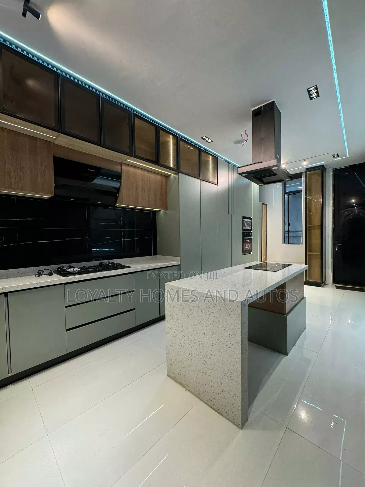 Furnished 3bdrm Apartment in Victoria Island for sale in Victoria Island