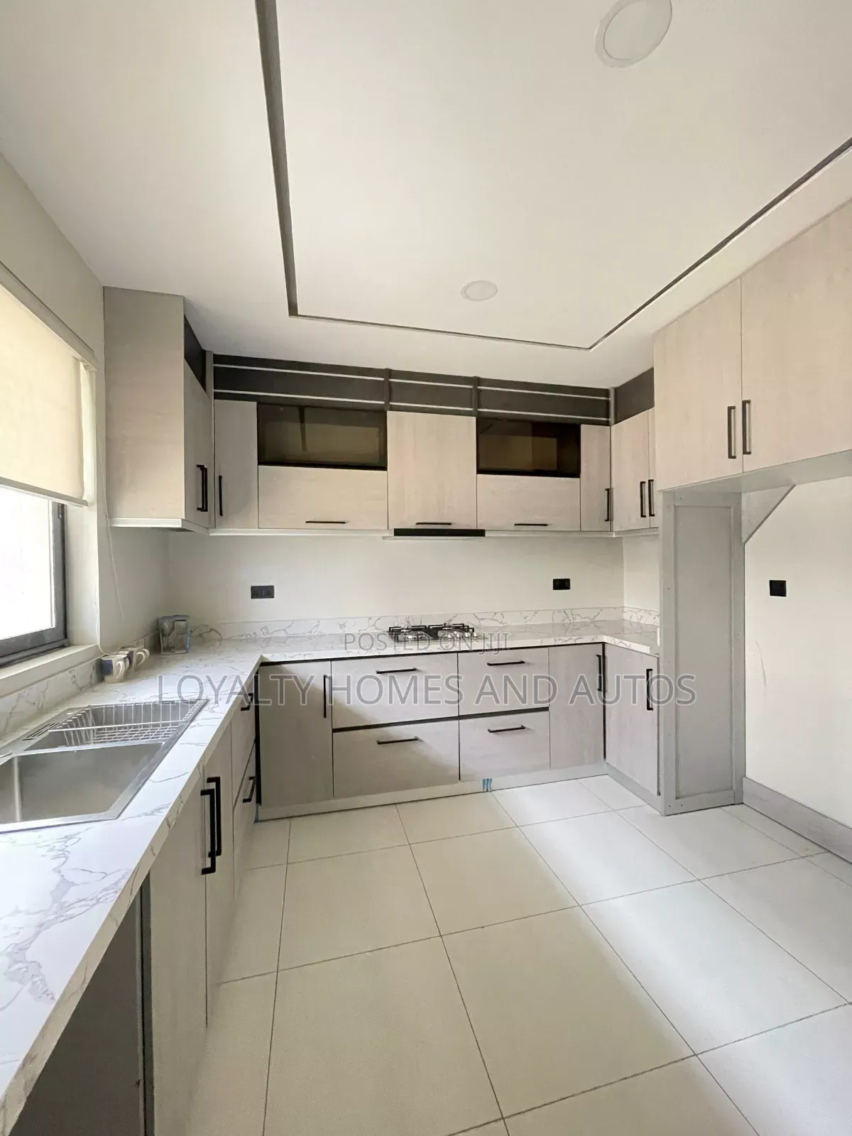Furnished 4bdrm Duplex in Lekki Phase 1 for sale in Lekki