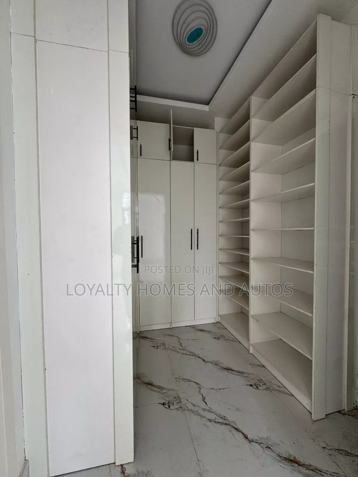 Furnished 3bdrm Apartment in I Kate Lekki for sale in Lekki