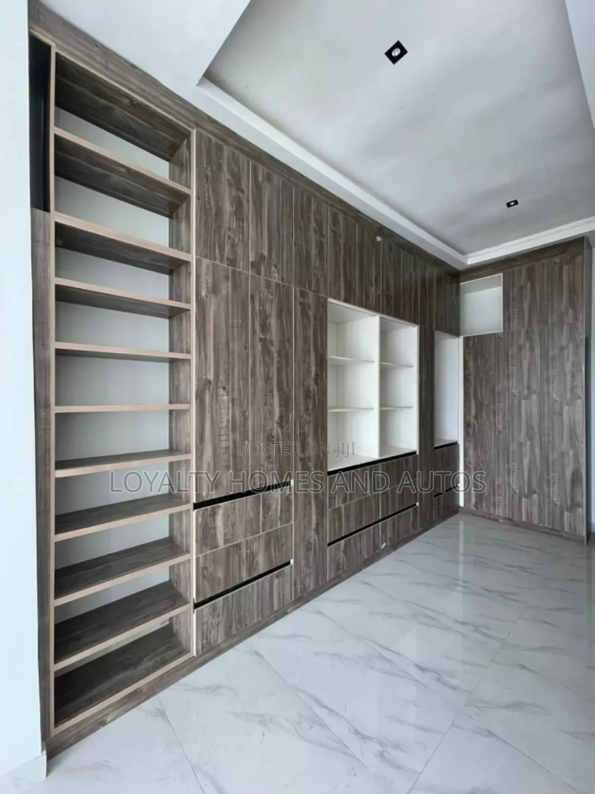 Furnished 5bdrm Duplex in Osapa London, Lekki for sale in Lekki