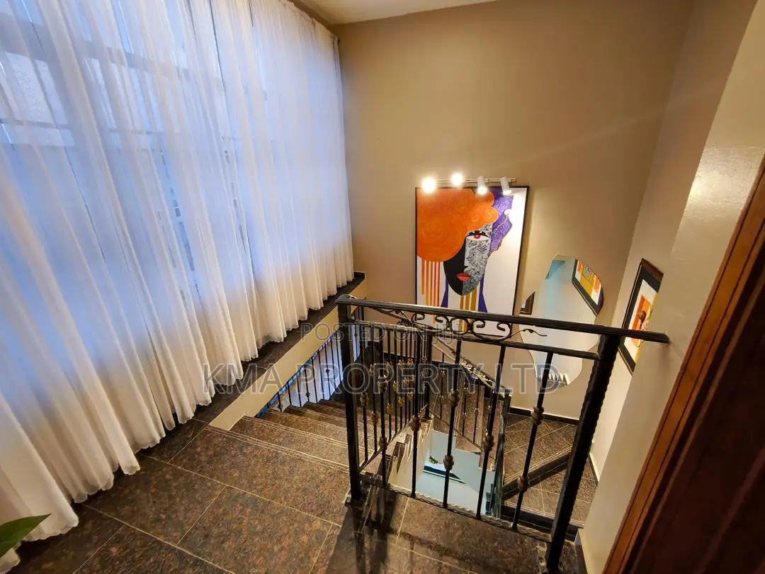 Luxurious 2 Bedroom Duplex With Rooftop Ps5 and Snooker in Lekki Phase 1