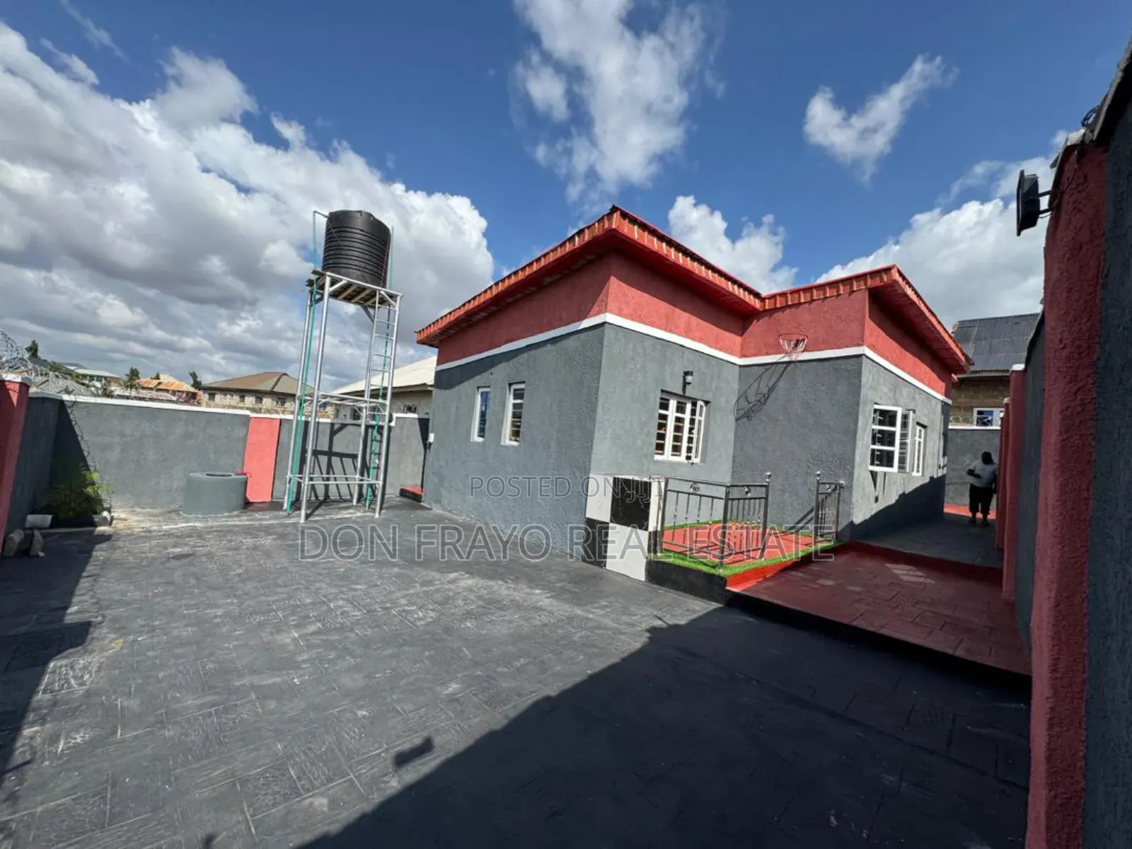 3bdrm Bungalow in Karinkapo Estate, Akala Express for sale in Akala Express