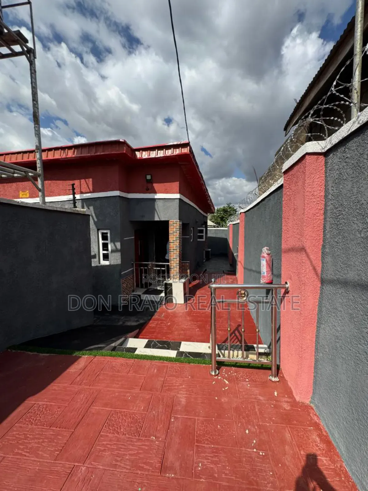 3bdrm Bungalow in Karinkapo Estate, Akala Express for sale in Akala Express