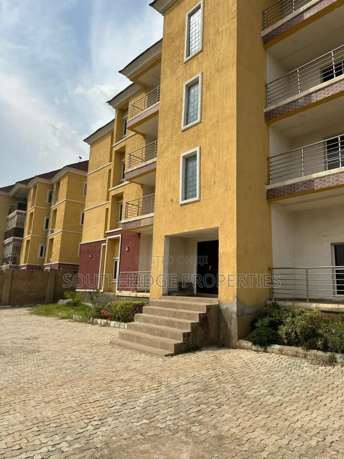 20bdrm Block of Flats in Guzape District for sale in Guzape District