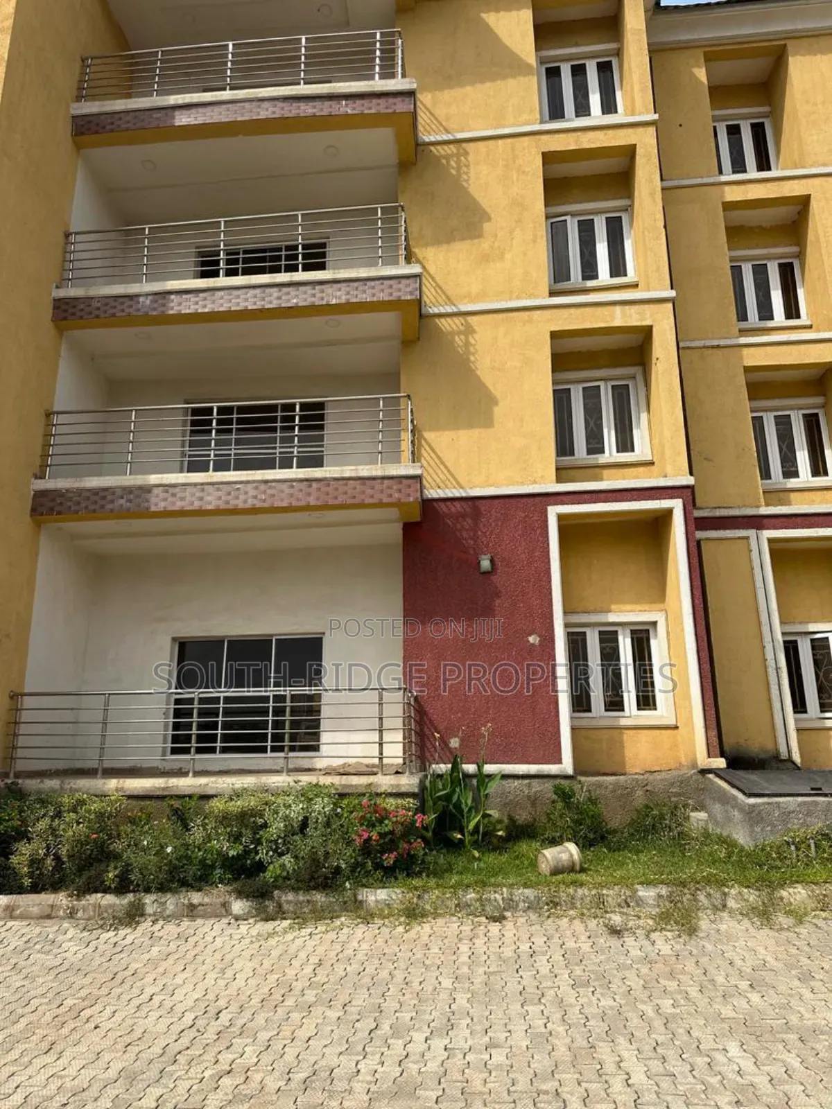 20bdrm Block of Flats in Guzape District for sale in Guzape District