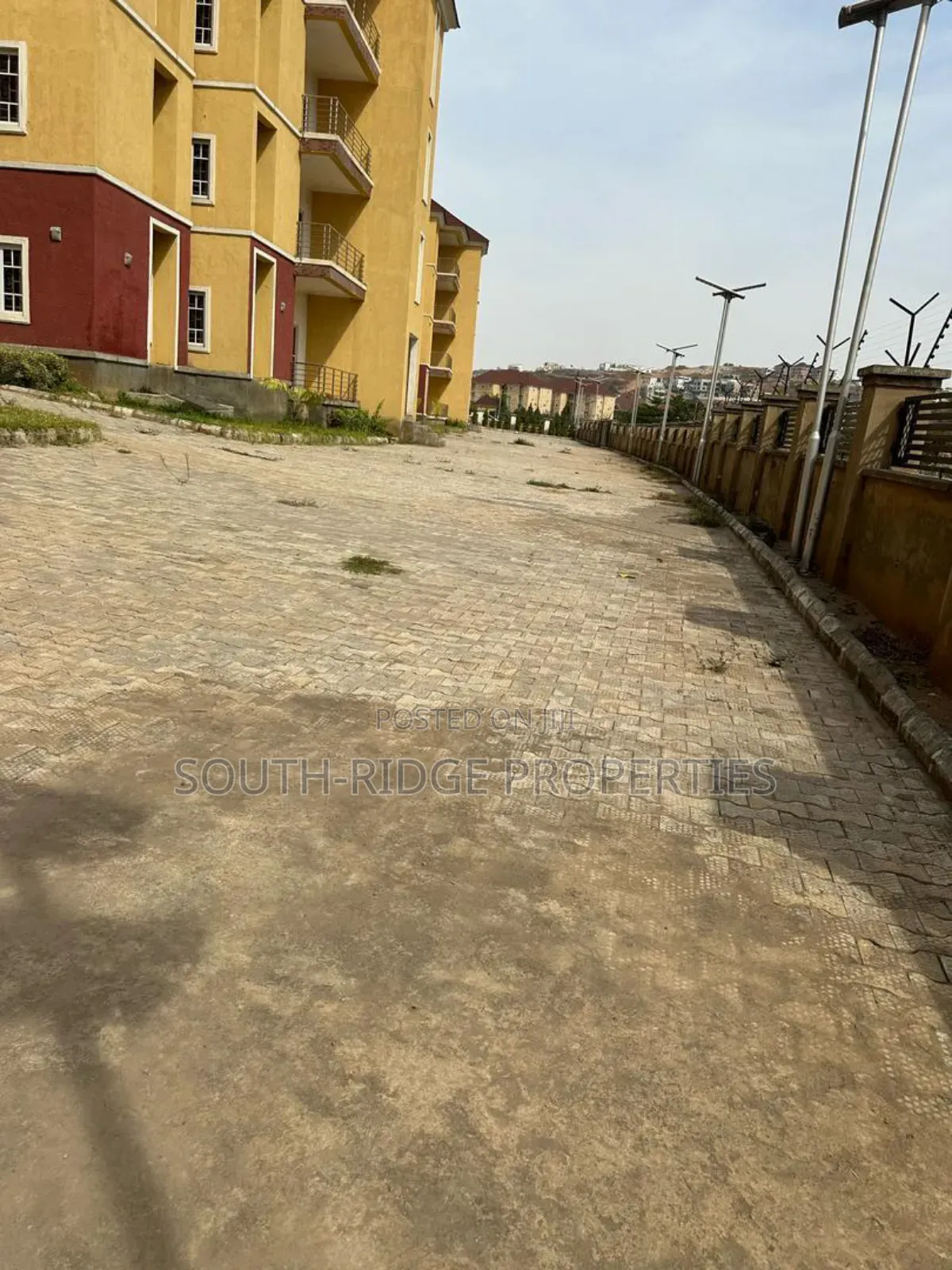 20bdrm Block of Flats in Guzape District for sale in Guzape District
