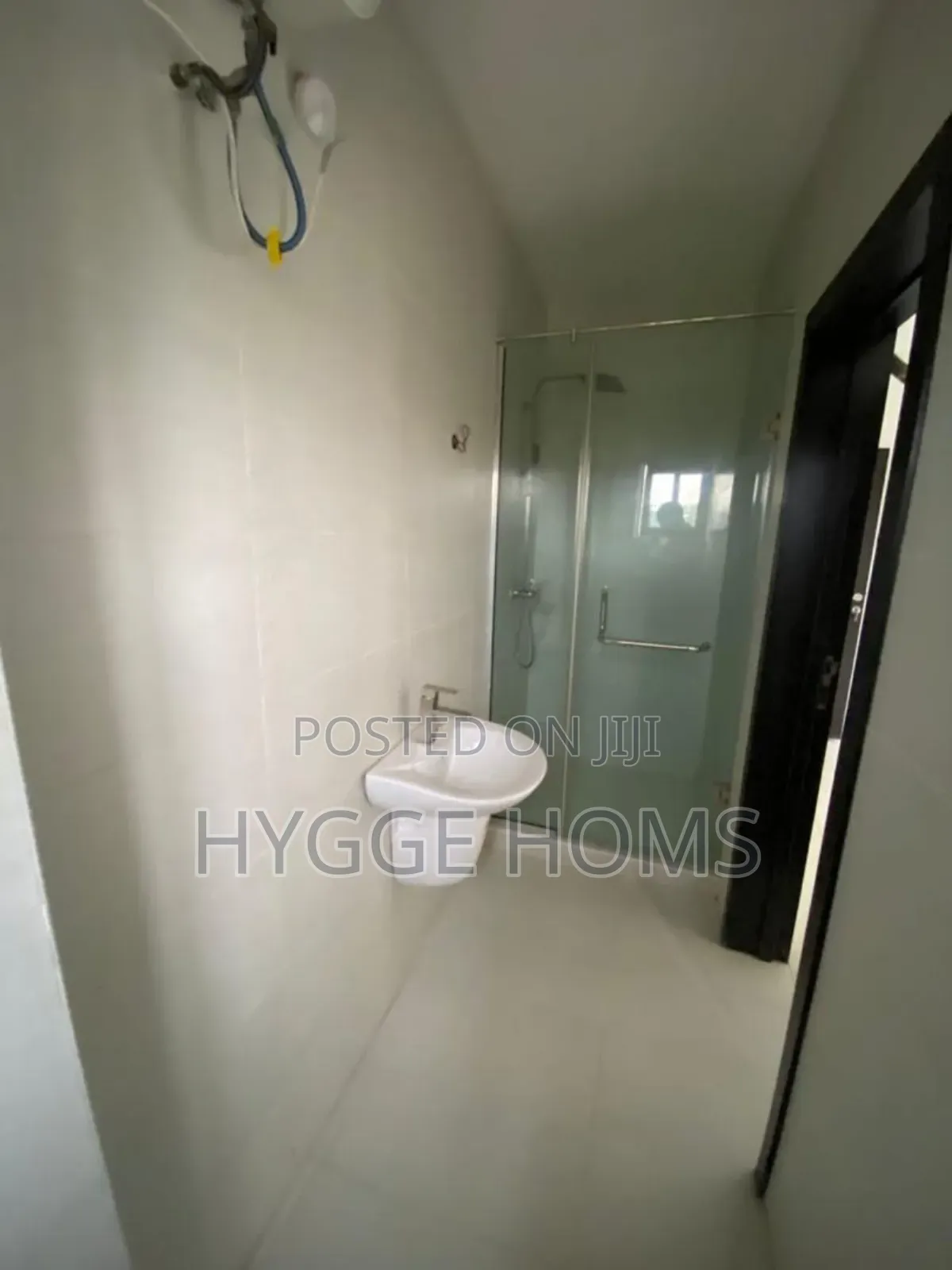 3bdrm Apartment in Alausa, Ikeja for sale in Ikeja