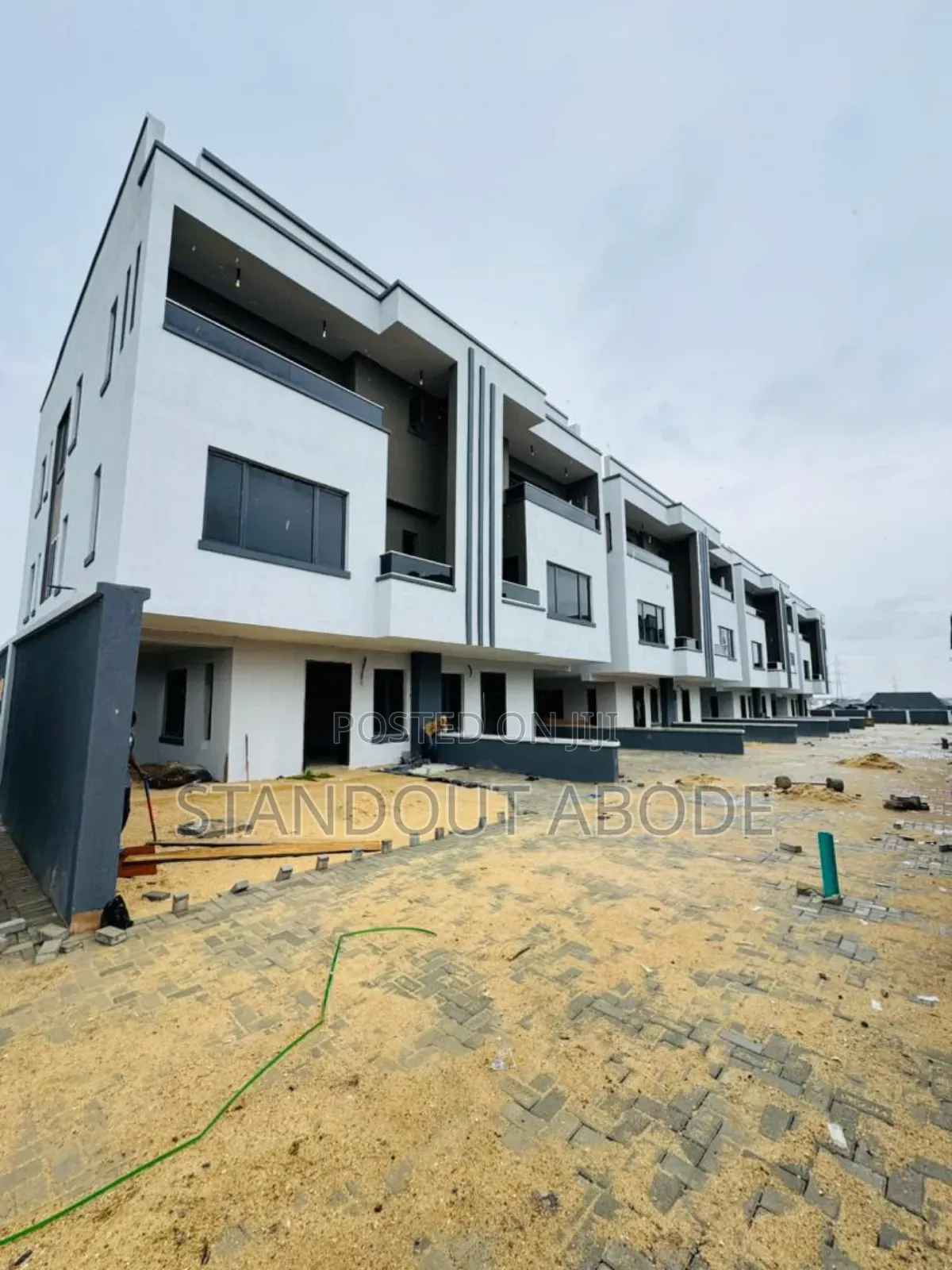4bdrm Duplex in Inside An Estate, Ogudu GRA for sale in Ogudu GRA