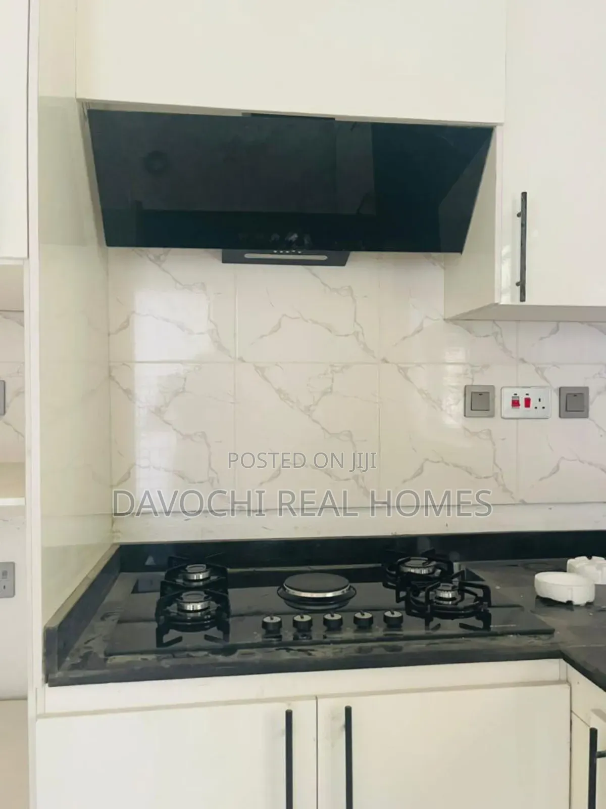 2bdrm Apartment in Orchid Road, Lekki for rent in Lekki