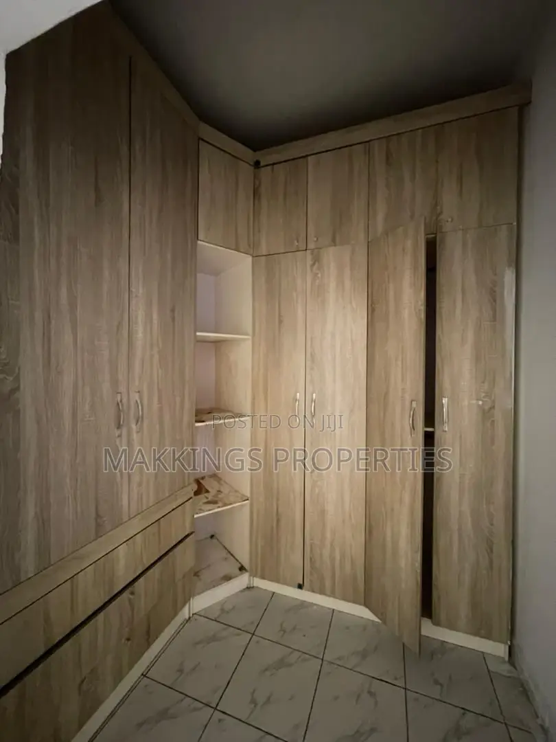 4bdrm Duplex in Ikota for rent in Ikota