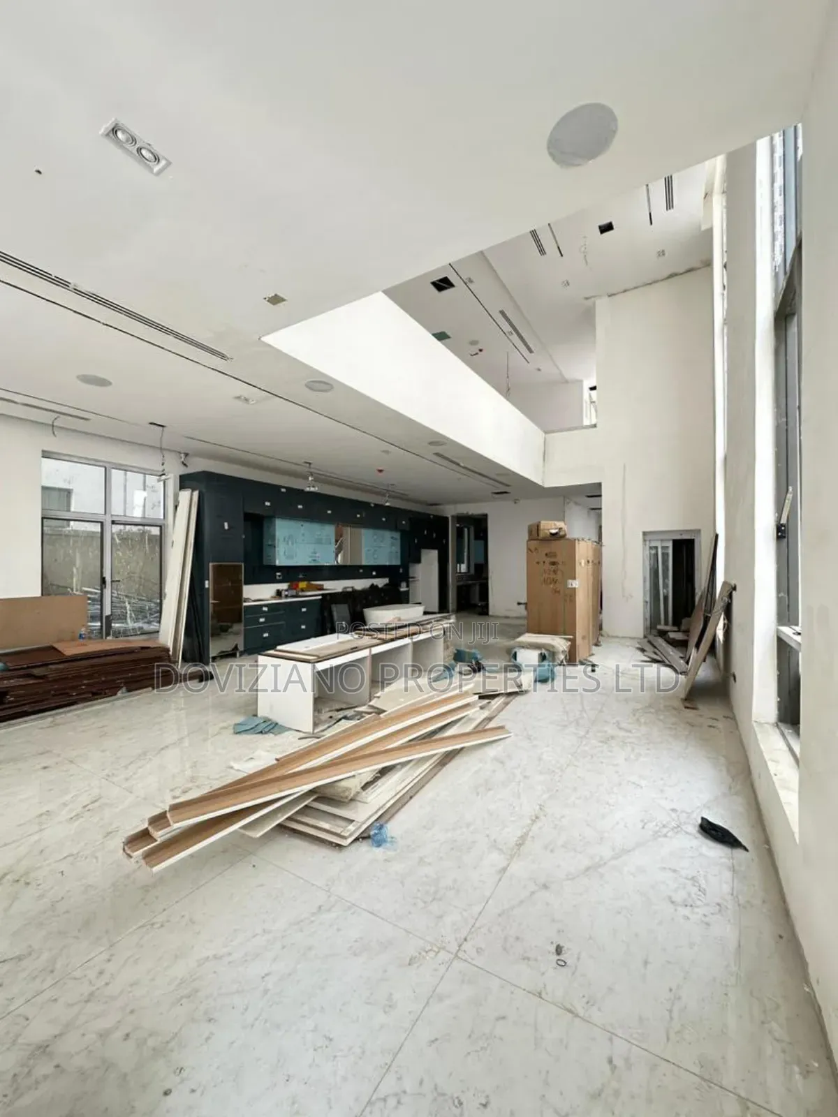 5bdrm Duplex in Banana Island for sale in Banana Island