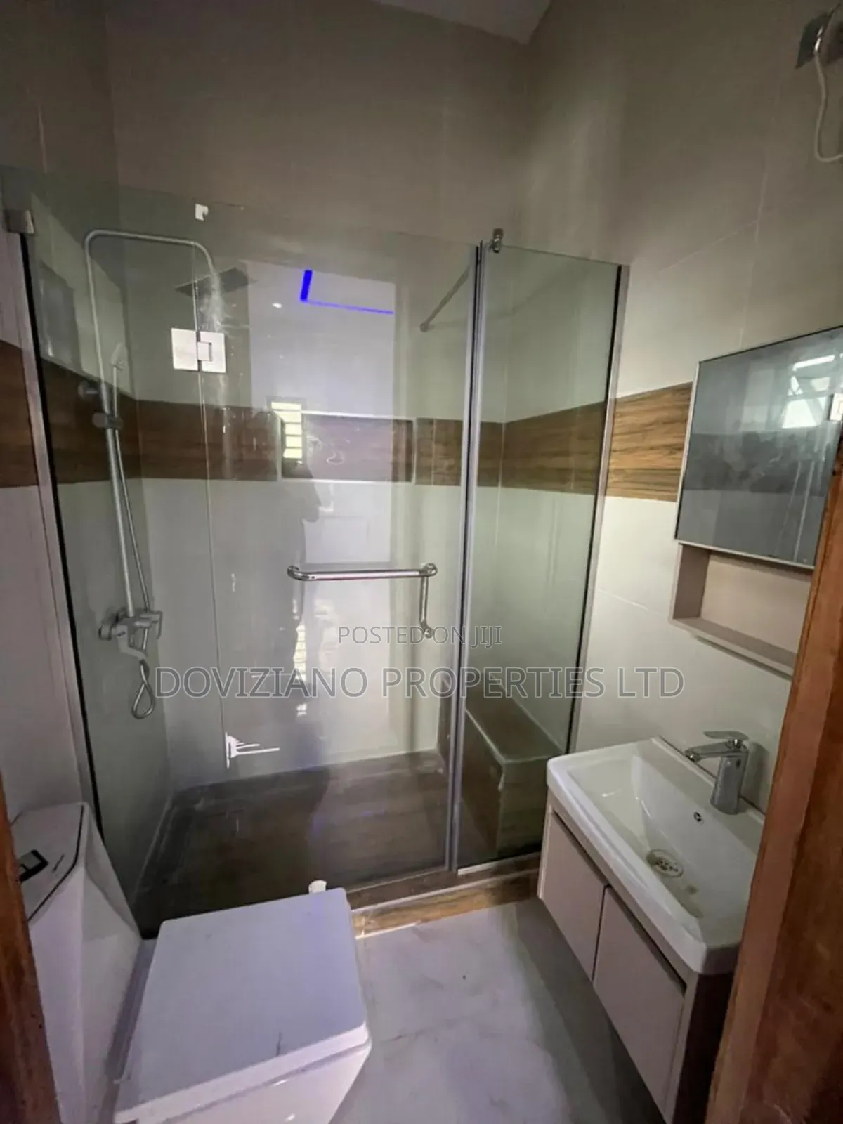 2bdrm Apartment in Agungi for sale in Agungi