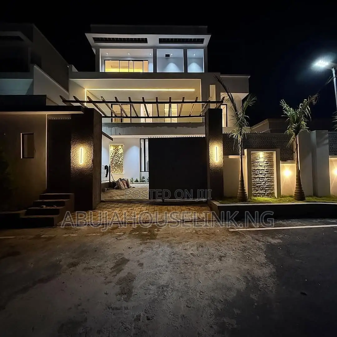 5bdrm Duplex in Maitama Main Abuja for sale in Maitama