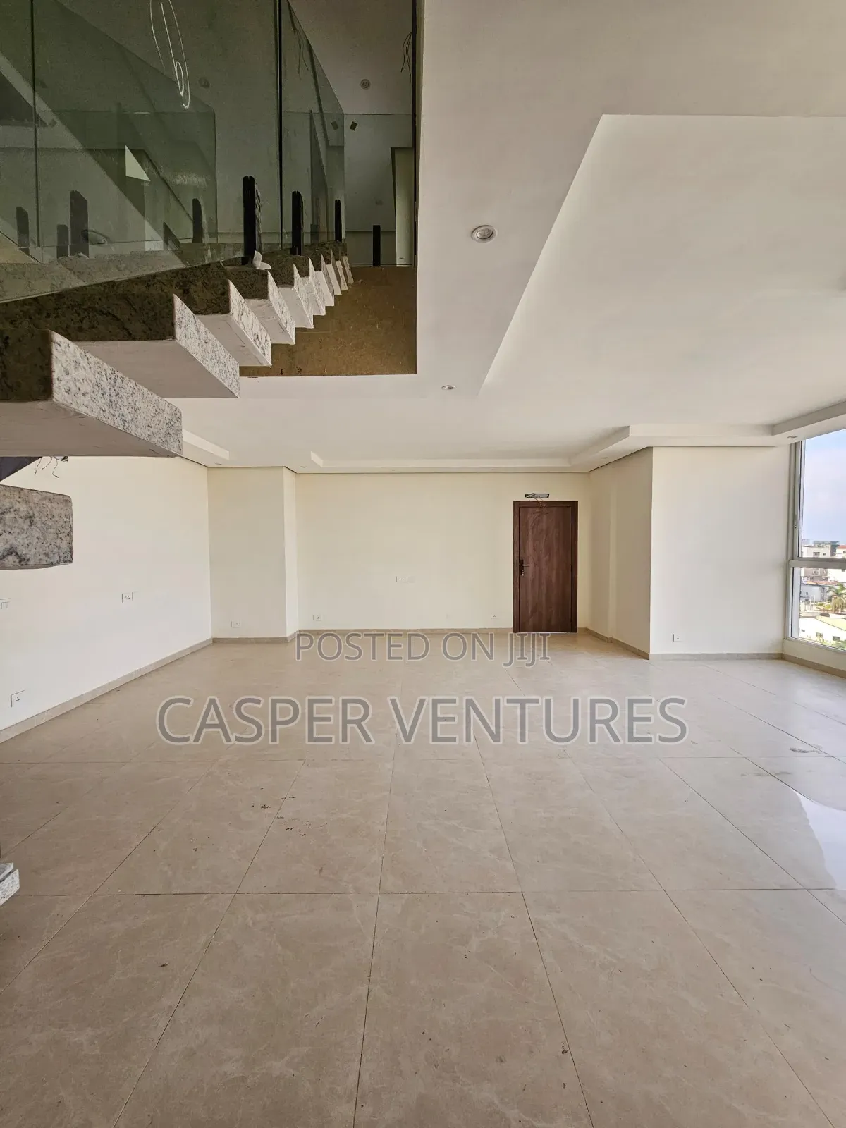 4bdrm Penthouse in Oniru Vi, Victoria Island for sale in Victoria Island