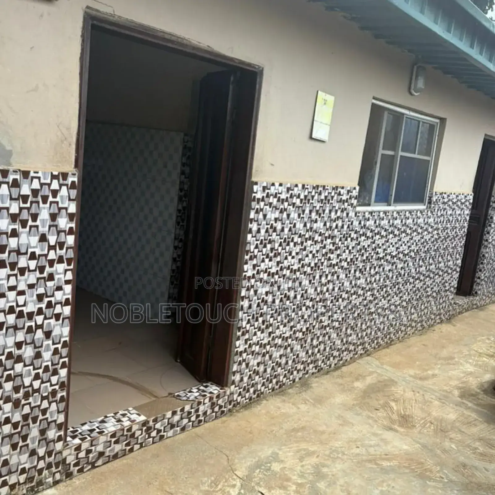 Functioning Pure Water Factory for Sale in Akesan