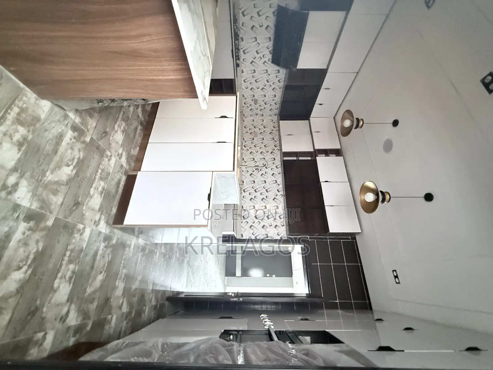 5bdrm Duplex in Osapa london for sale in Osapa london