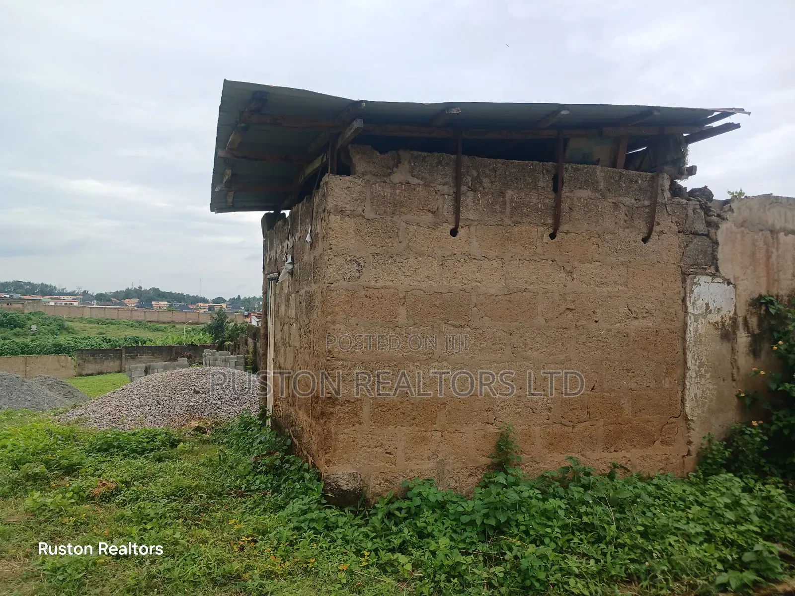 Land Measuring About 1030sm at Jericho Gra in Jericho