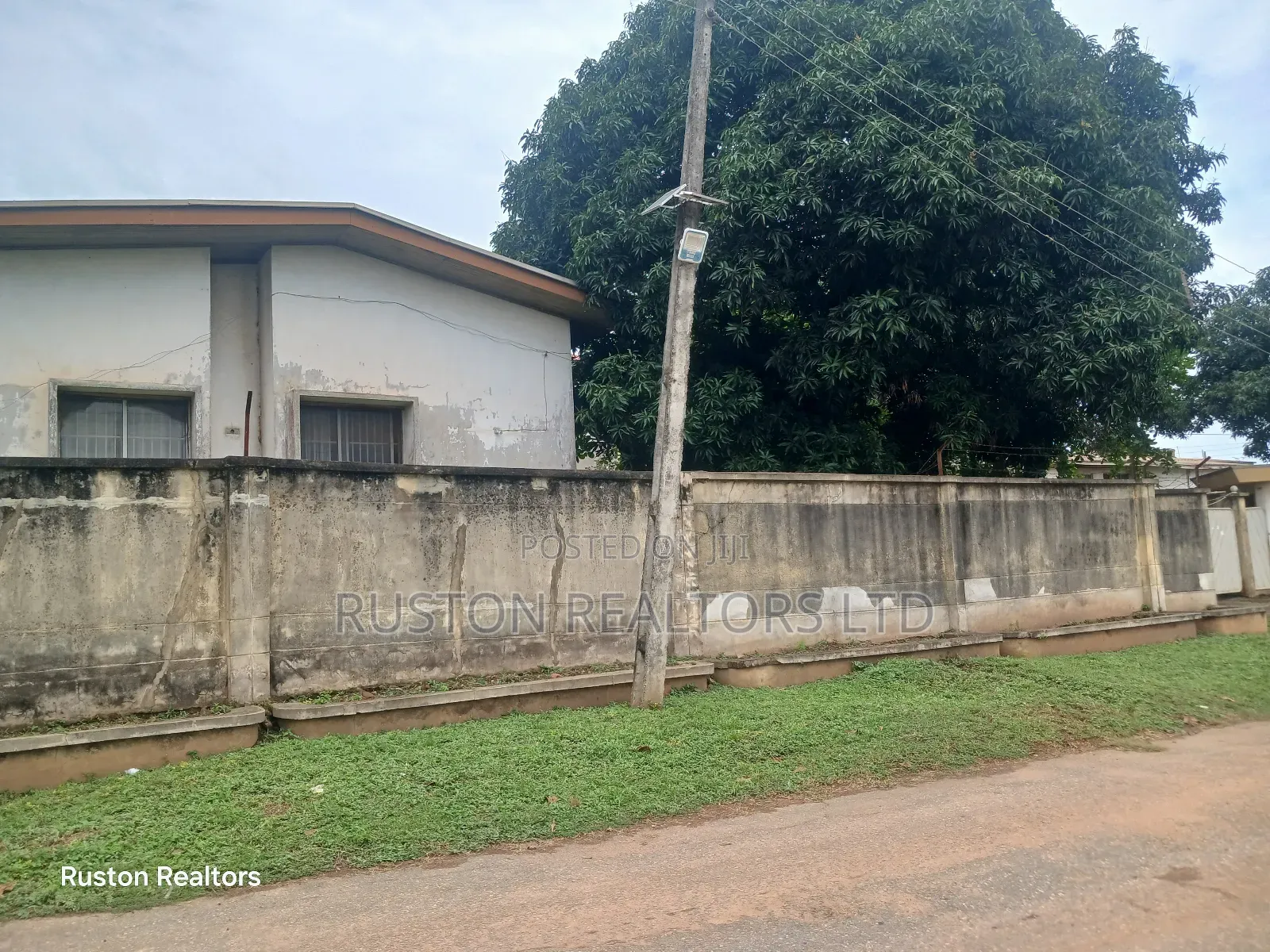 Land Measuring About 1030sm at Jericho Gra in Jericho