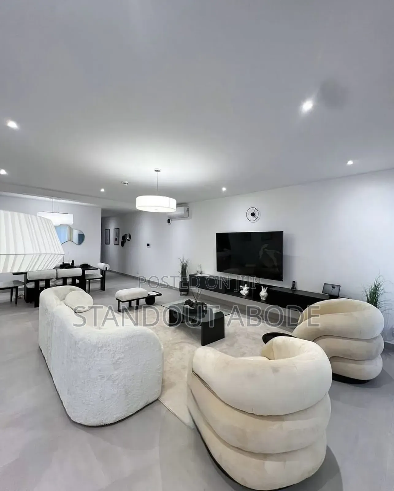 2bdrm Apartment in Inside An Estate, Lekki Phase 1 for sale in Lekki Phase 1