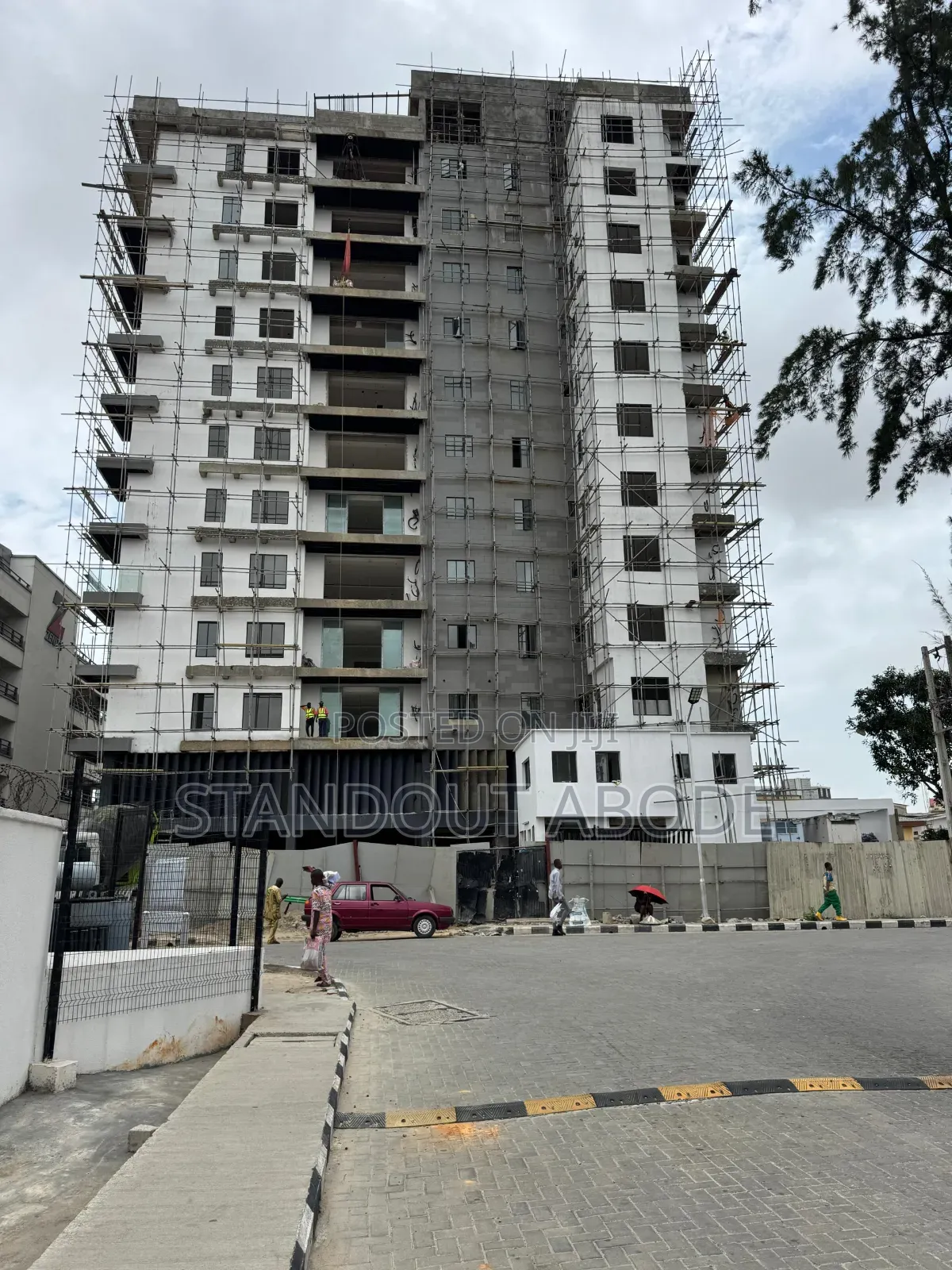 3bdrm Apartment in Secure Estate, Victoria Island for sale in Victoria Island