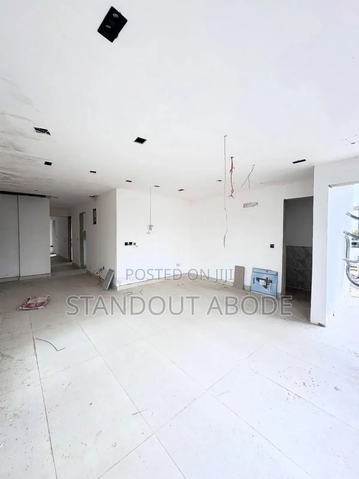 3bdrm Apartment in Secure Estate, Victoria Island for sale in Victoria Island