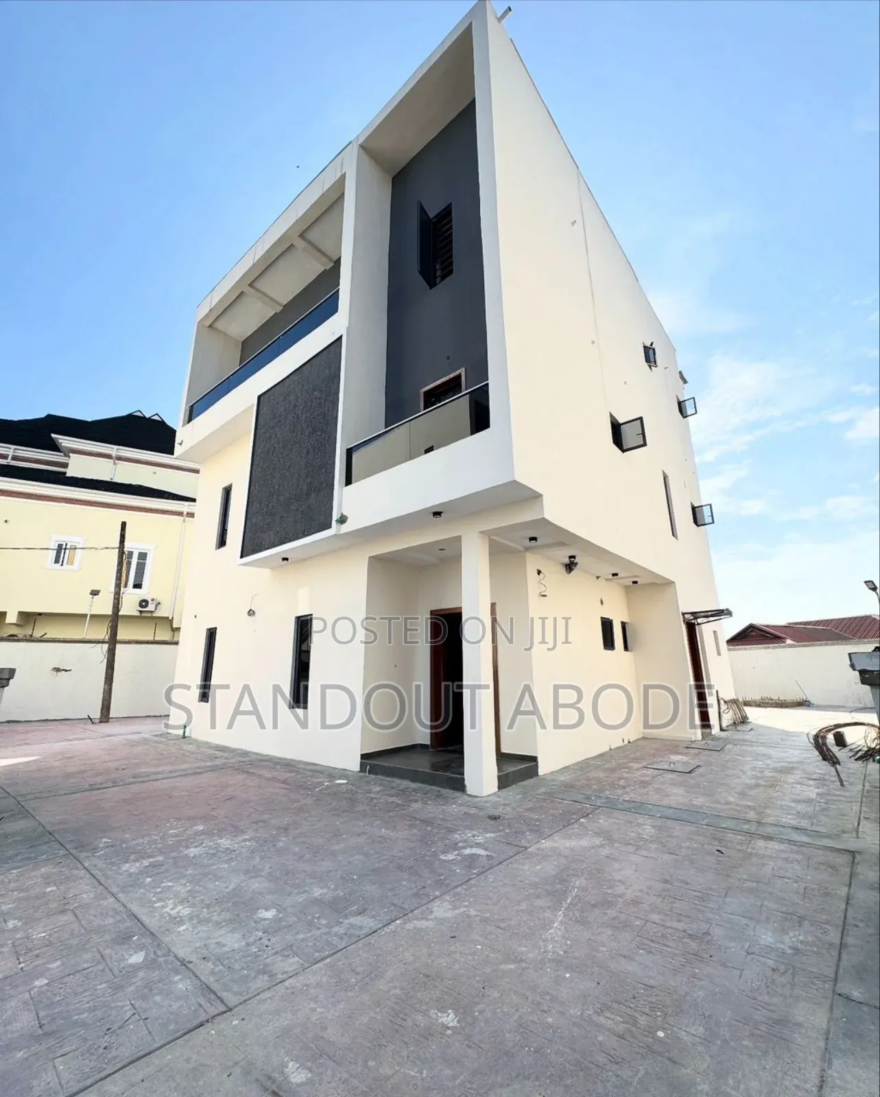 4bdrm Duplex in Inside An Estate, Igbo-efon for sale in Igbo-efon