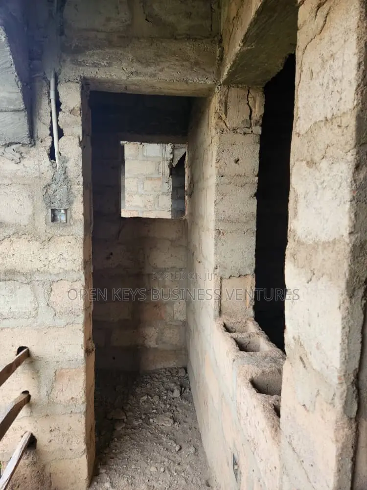 2bdrm House in Owode-Apata for sale in Apata